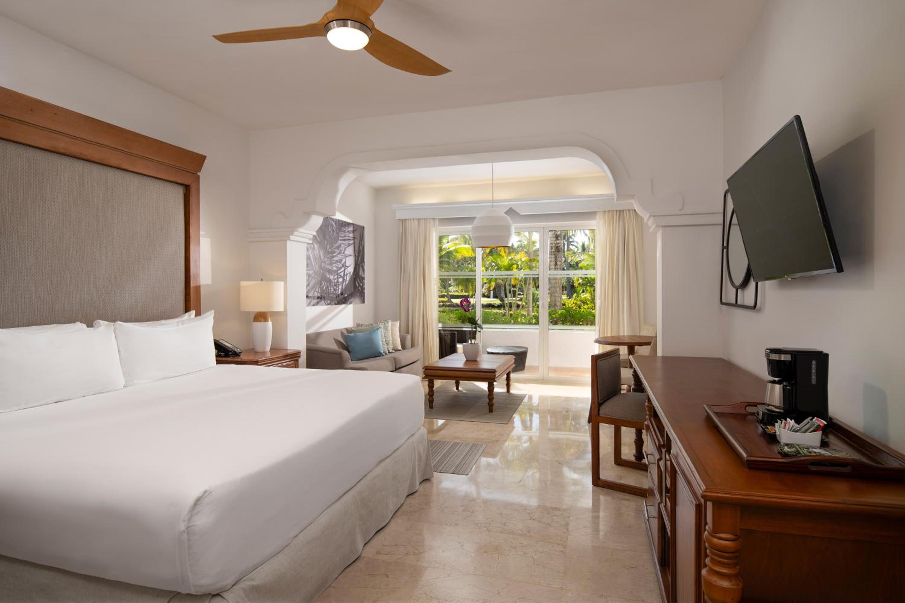 The Level Junior Suite Garden View - Photo 2