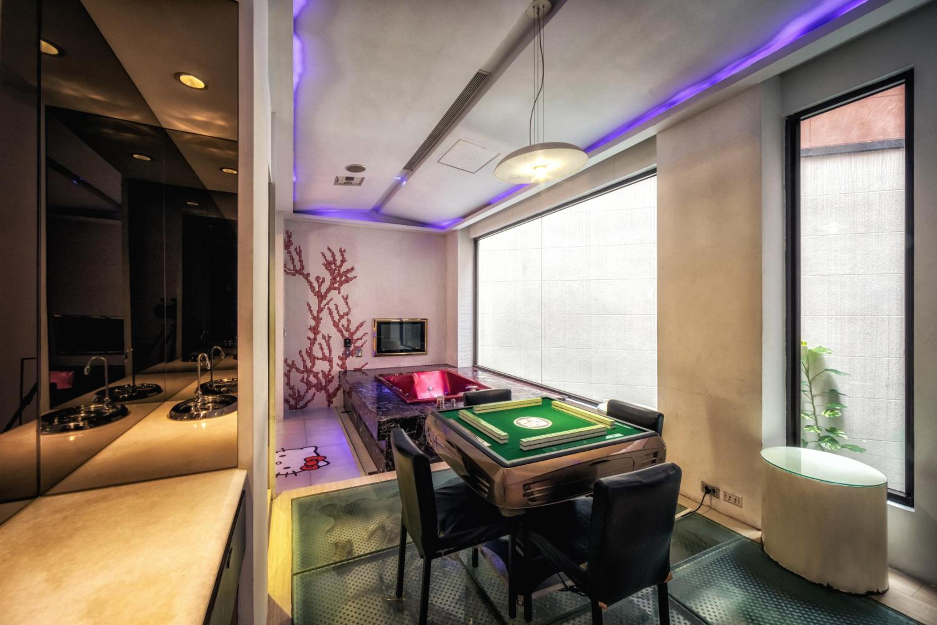 Double Room with Pool View photo 2