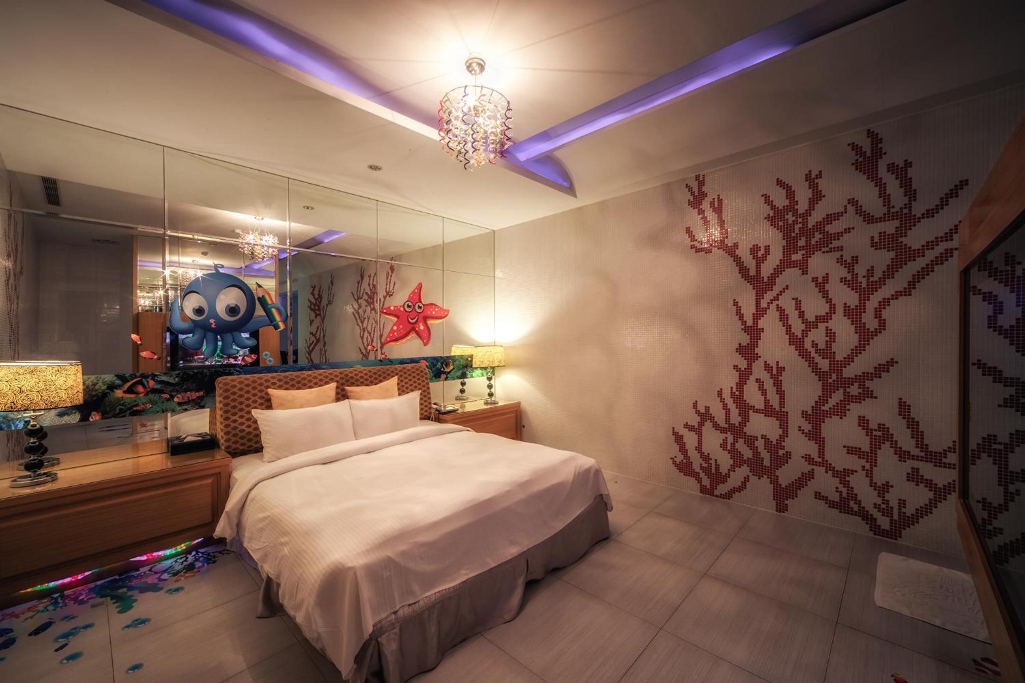 Double Room with Pool View photo 3
