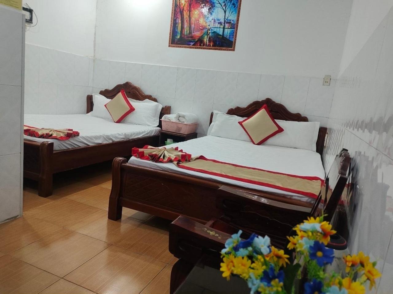 Double Room With Two Double Beds photo 2