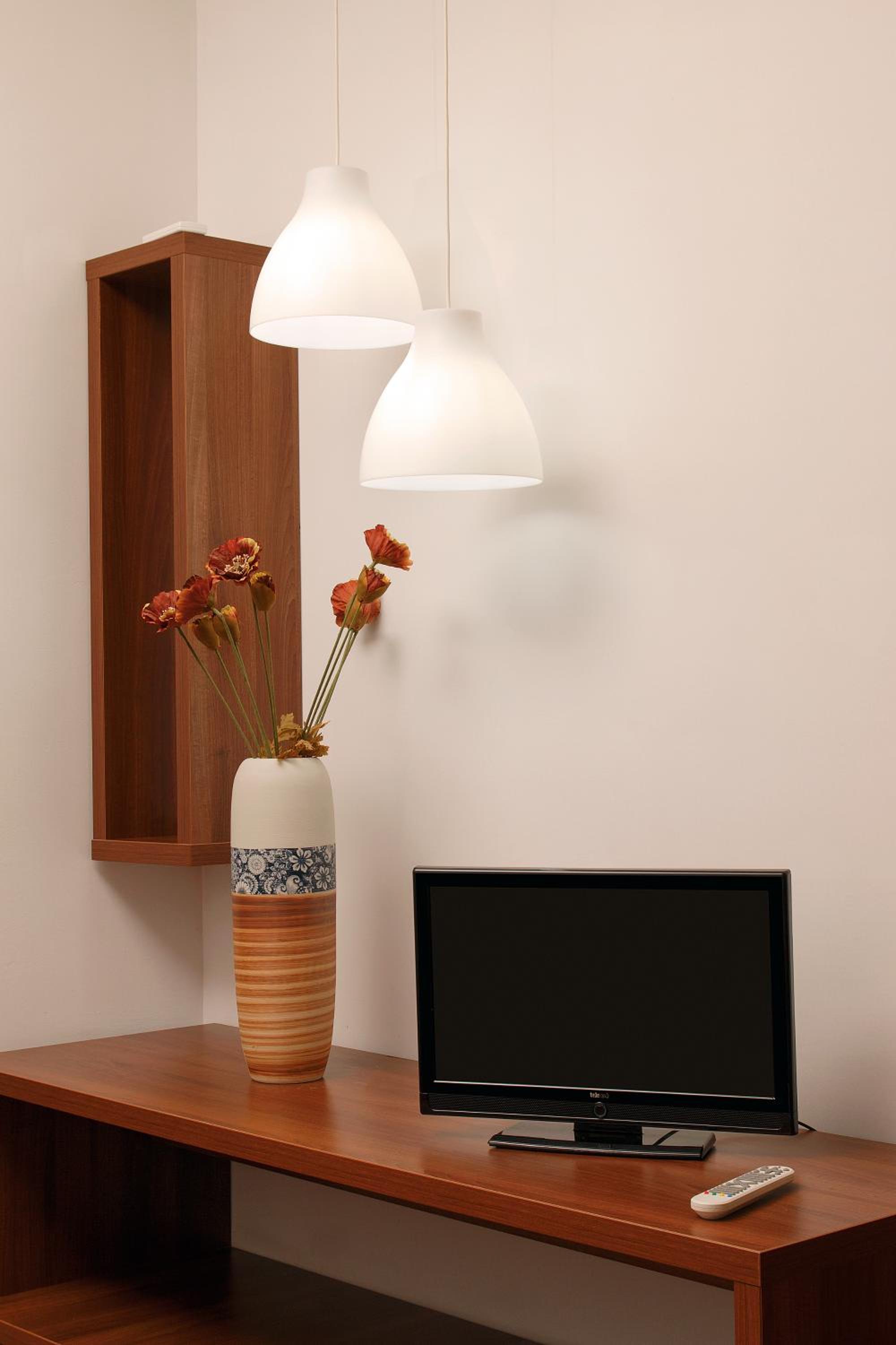 Suite - Photo 17