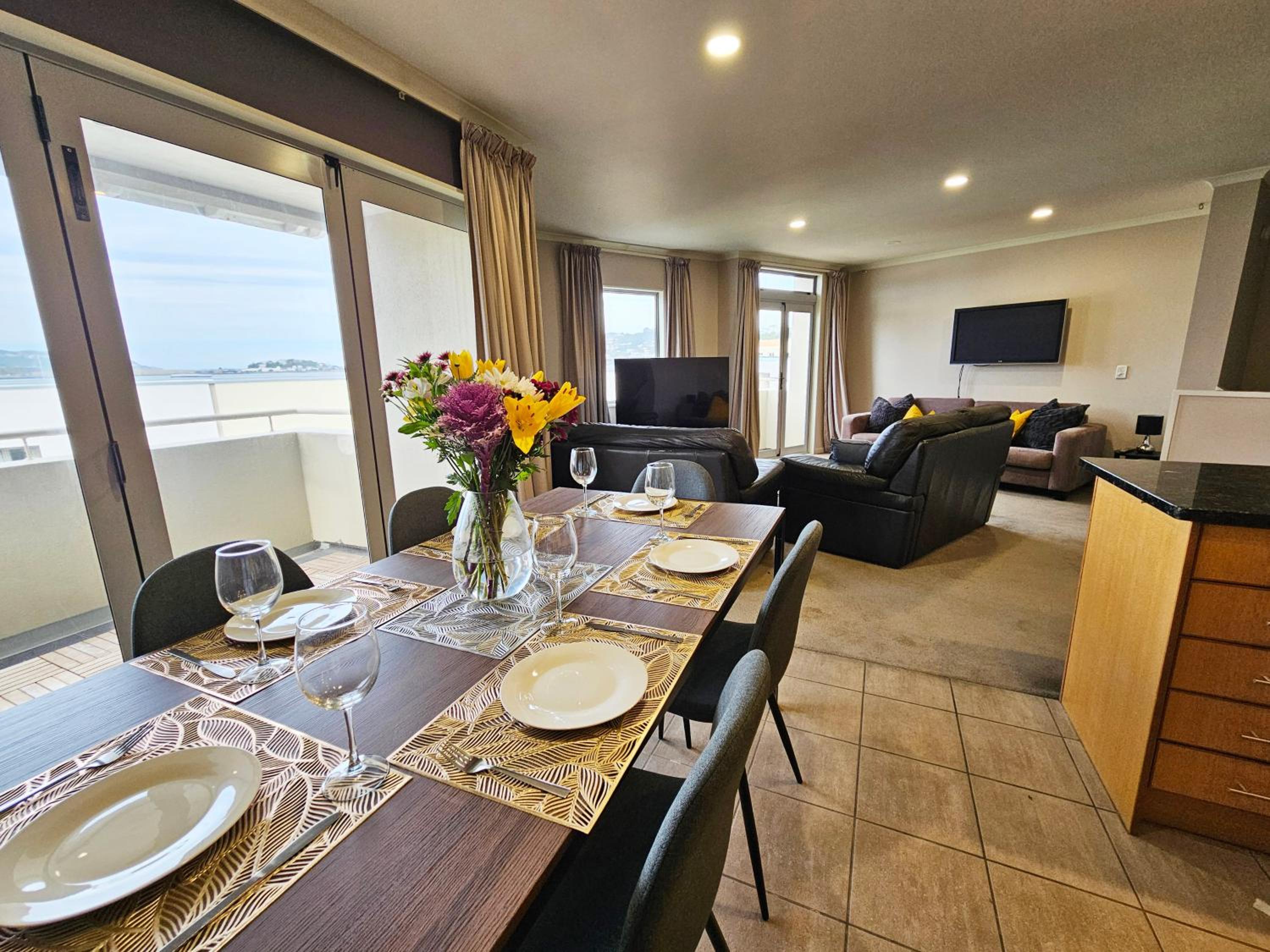 Apartment - Split Level photo 2