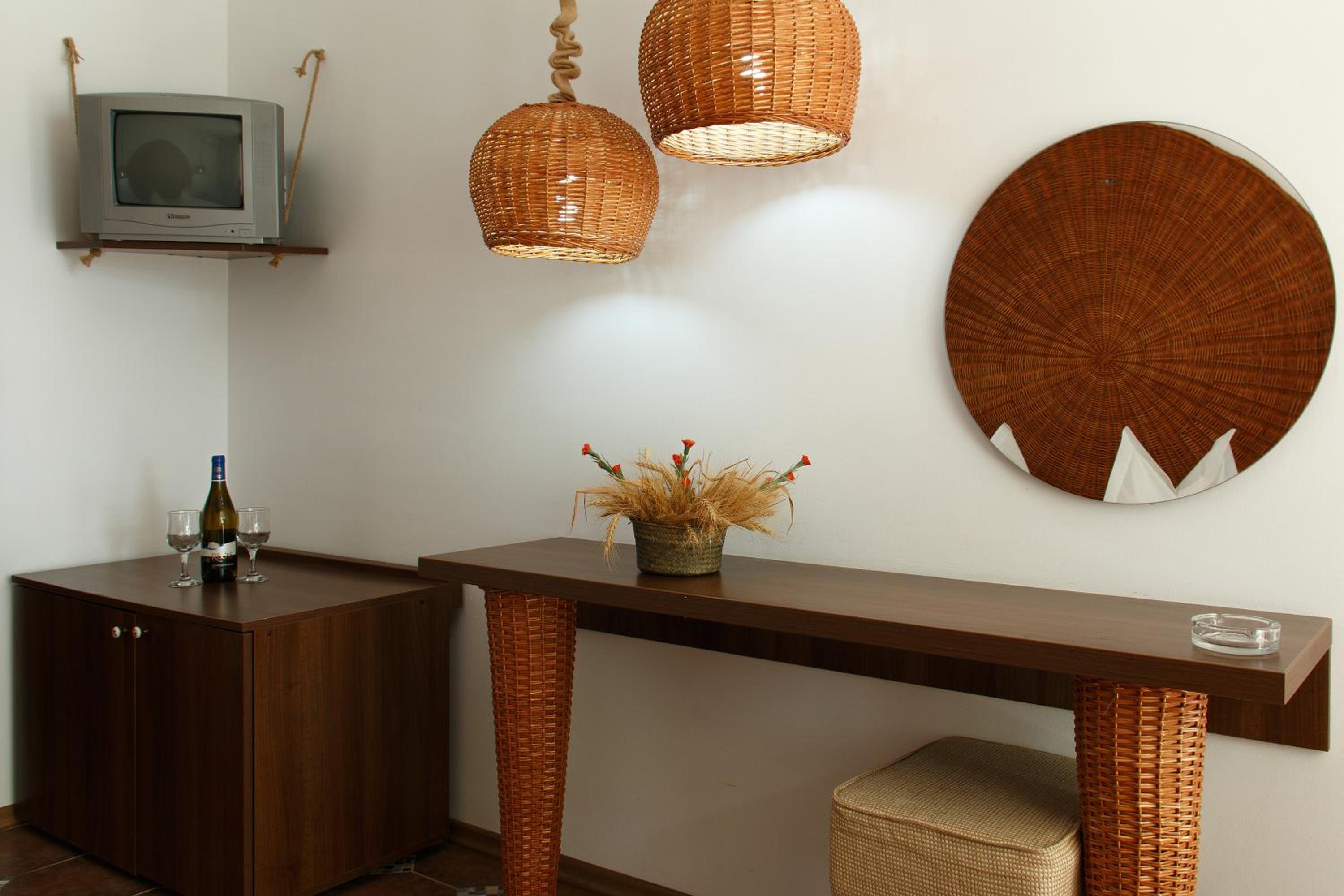 Standard Double or Twin Room with Balcony - Photo 18
