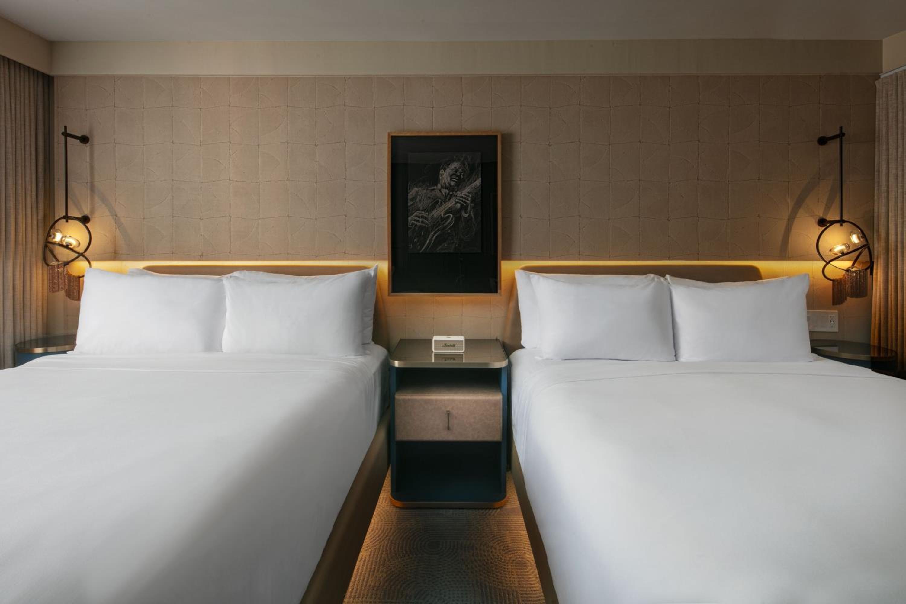 Wonderful, Guest Room, 2 Queen - Photo 2