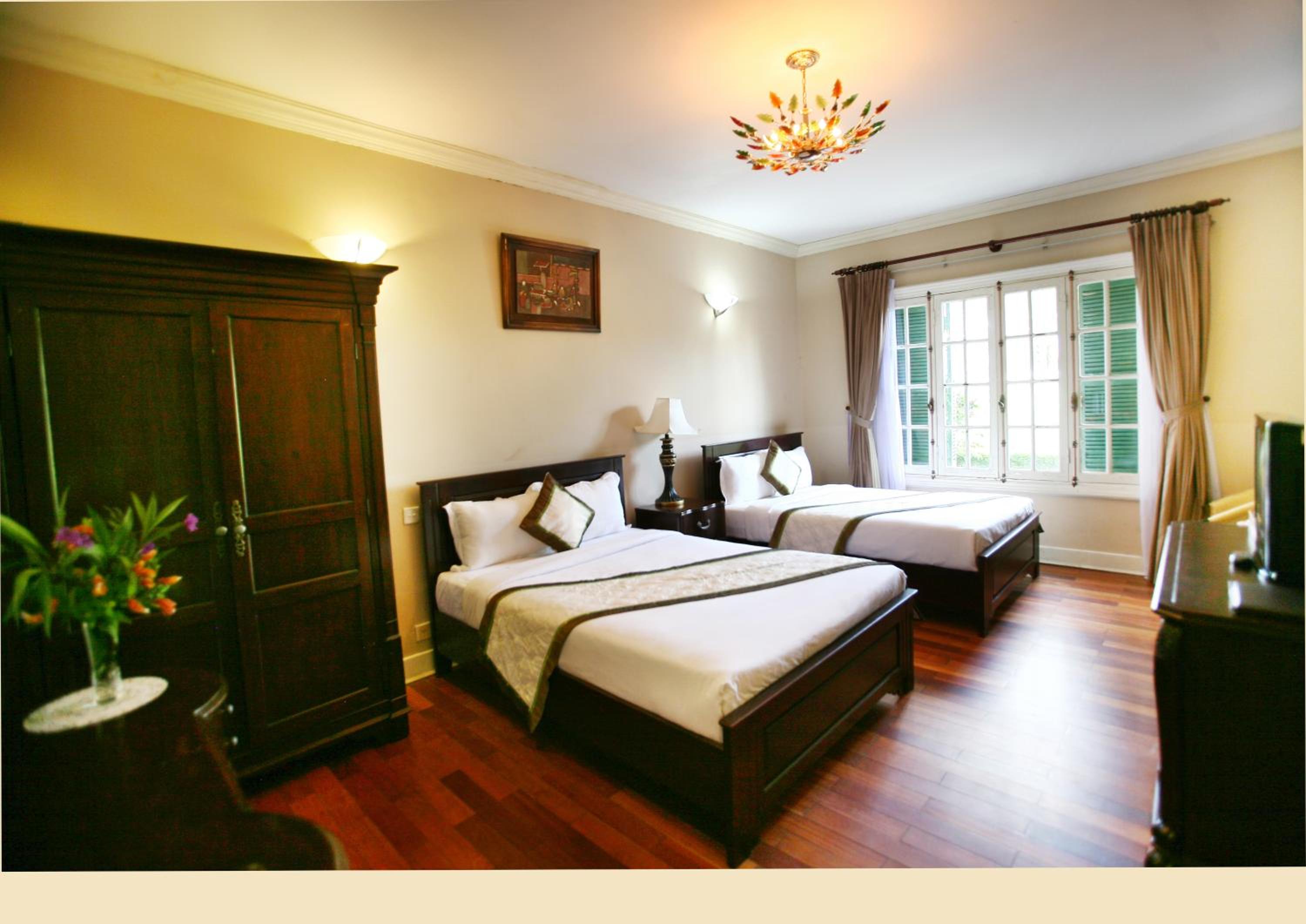 Junior Twin Room - Photo 3