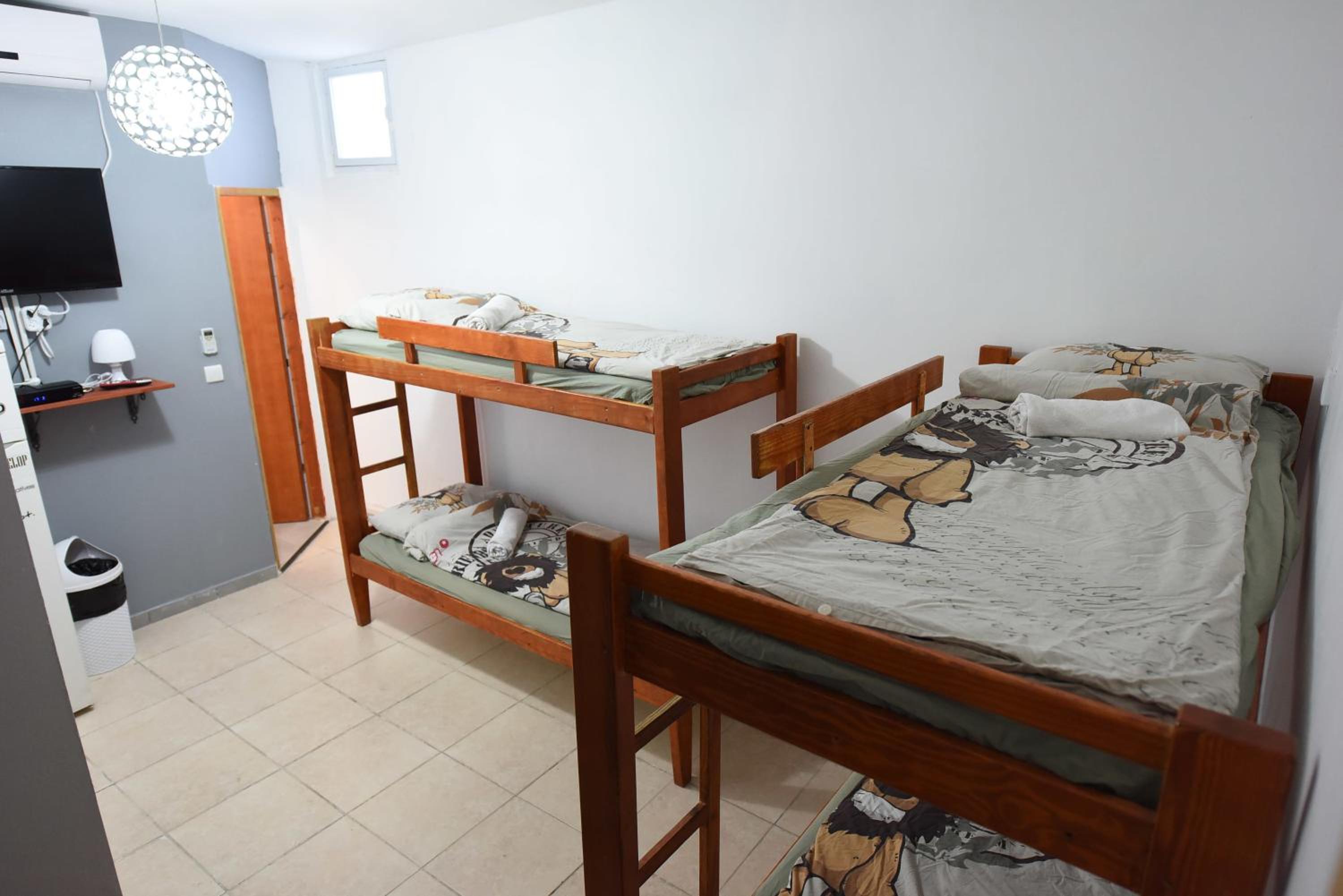 Private Dormitory Room (4 Adults) photo 2