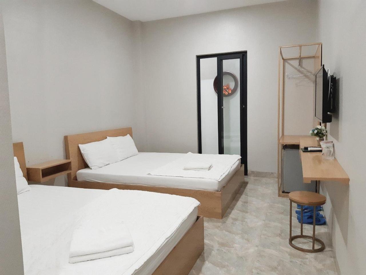 Deluxe Queen Room With Two Queen Beds