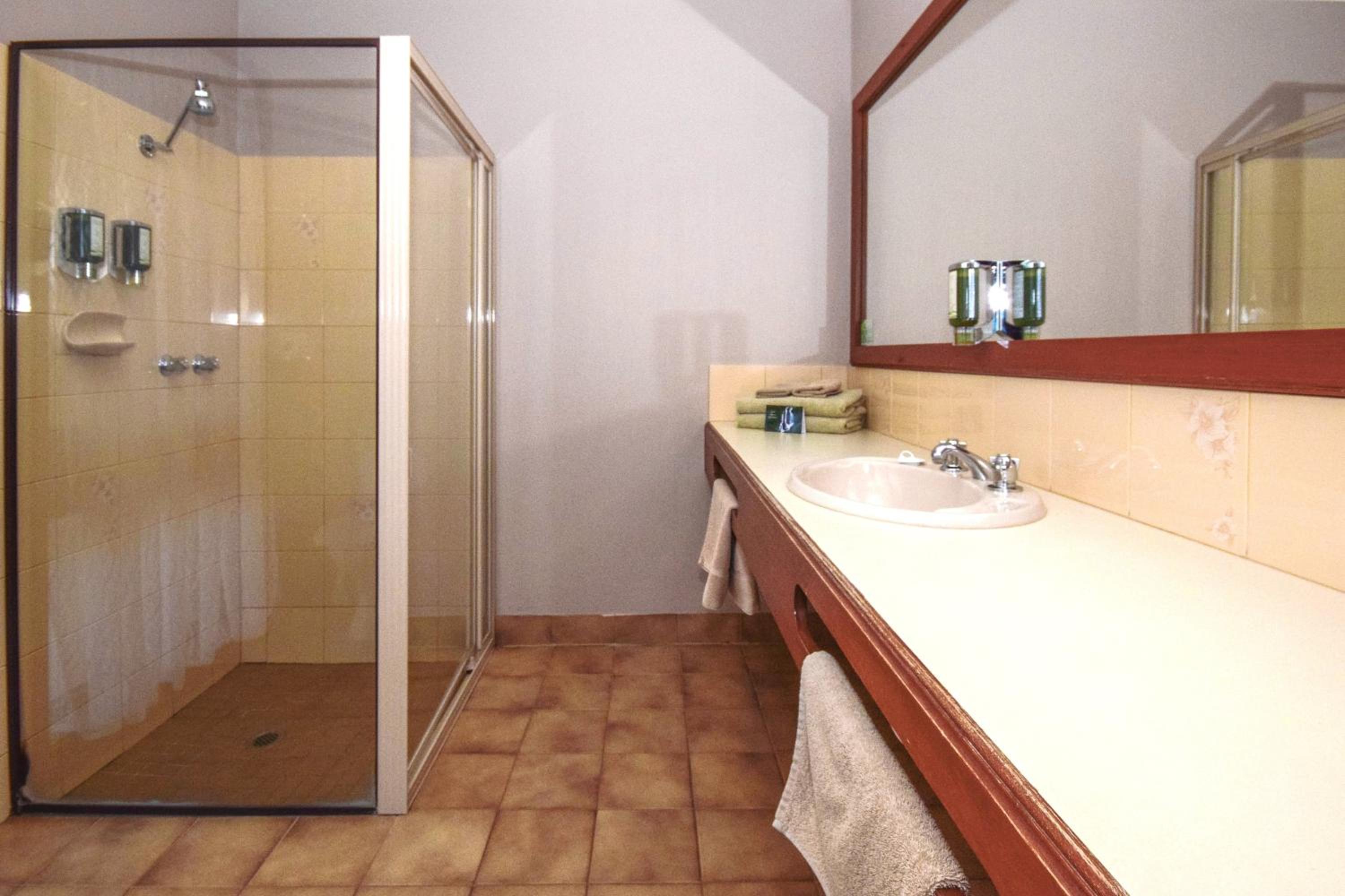 Double or Twin Room with Garden View photo 3