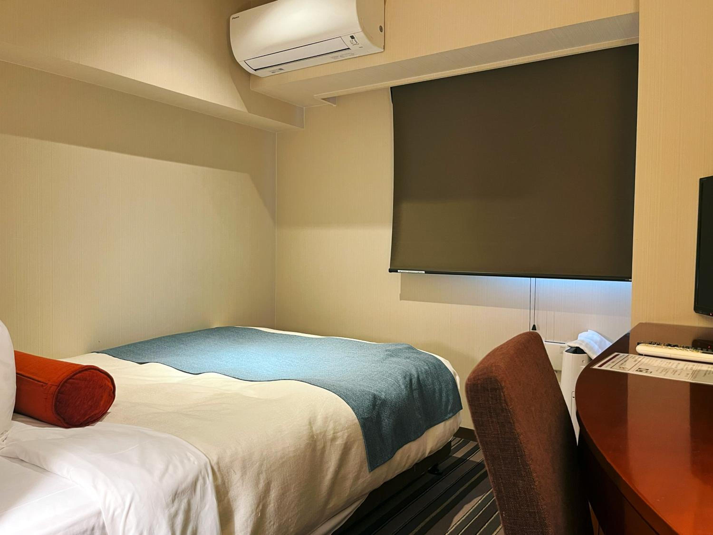 Standard Double Room with Small Double Bed - Non-Smoking photo 3