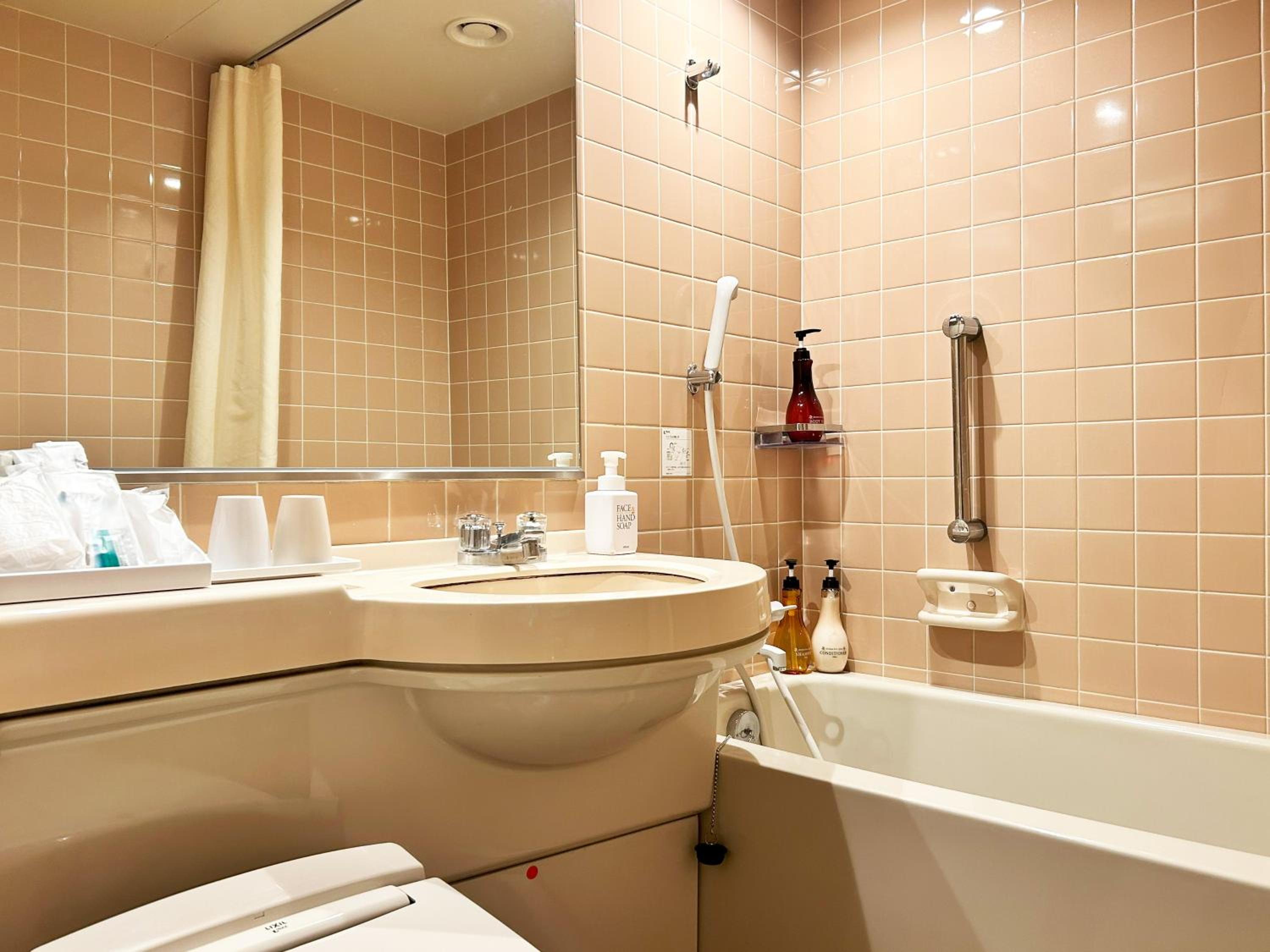 Comfort Double Room with Small Double Bed - Non Smoking photo 3