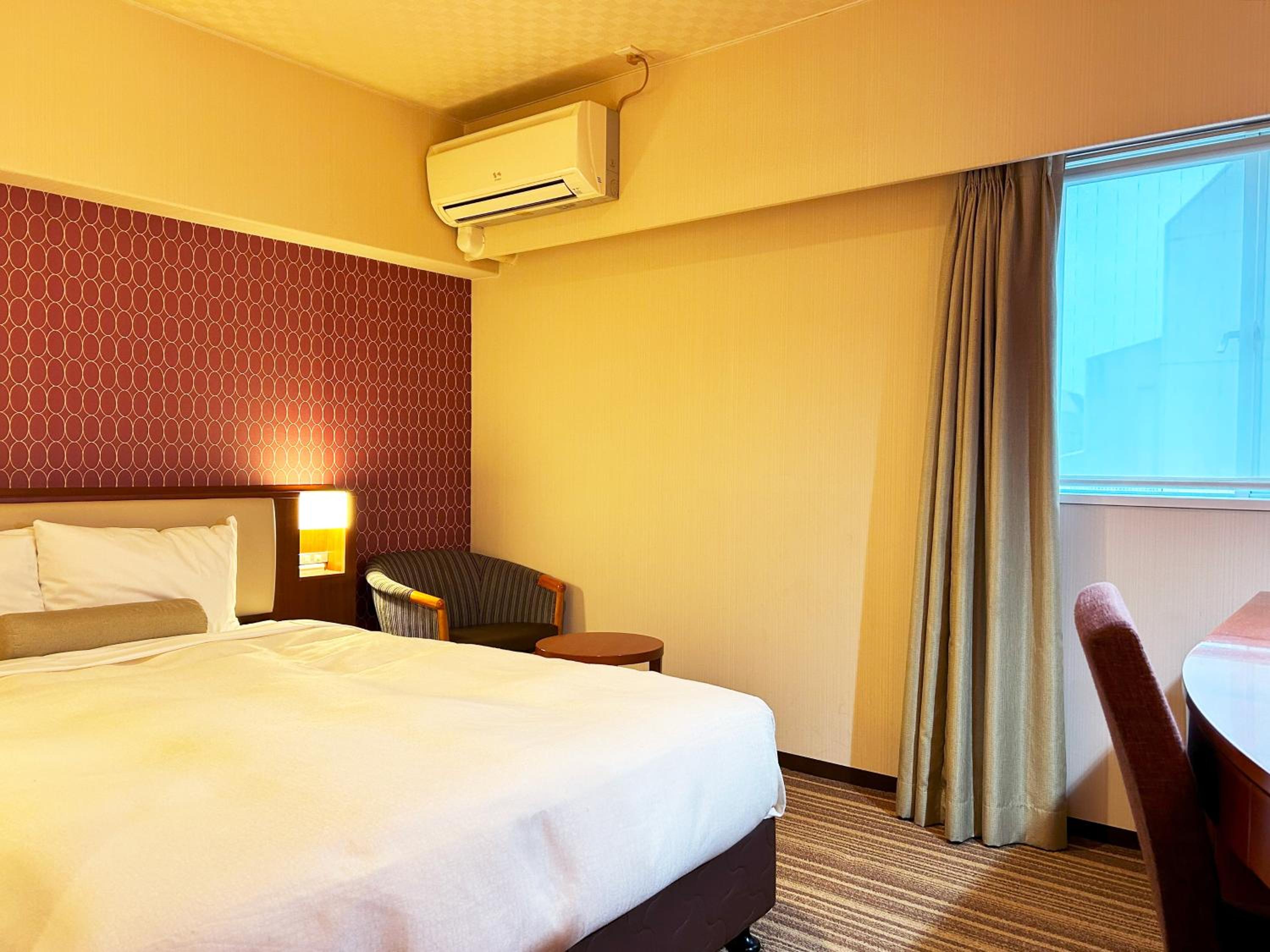 Comfort Double Room with Small Double Bed - Non Smoking photo 3