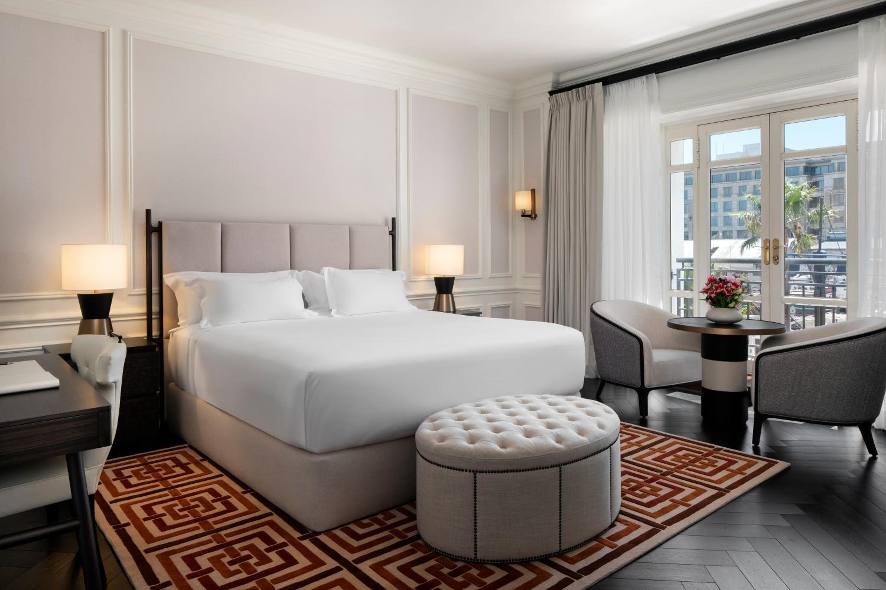 Fairmont Room with Harbor View - Photo 3