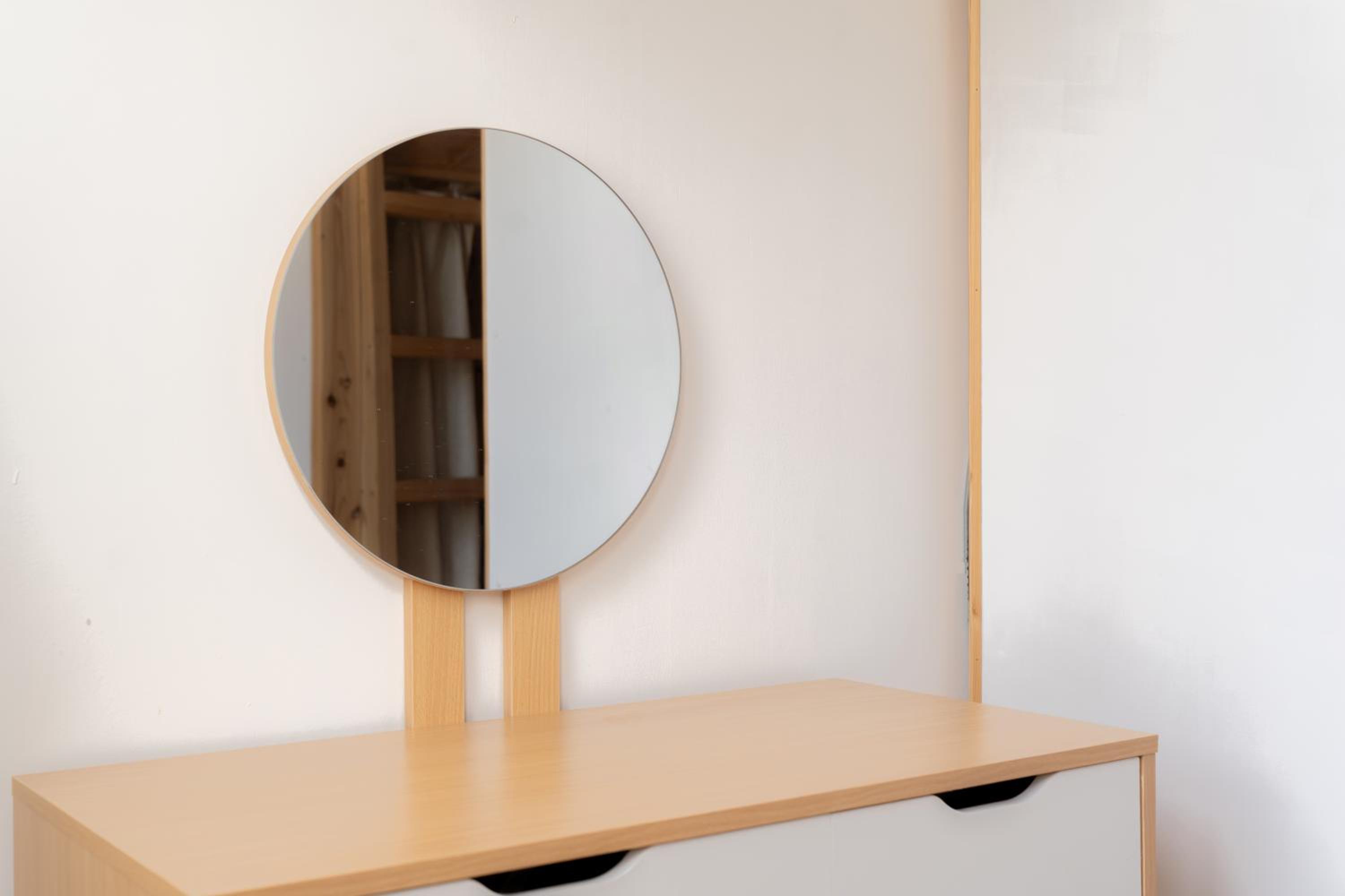 Female Dormitory Room photo 2
