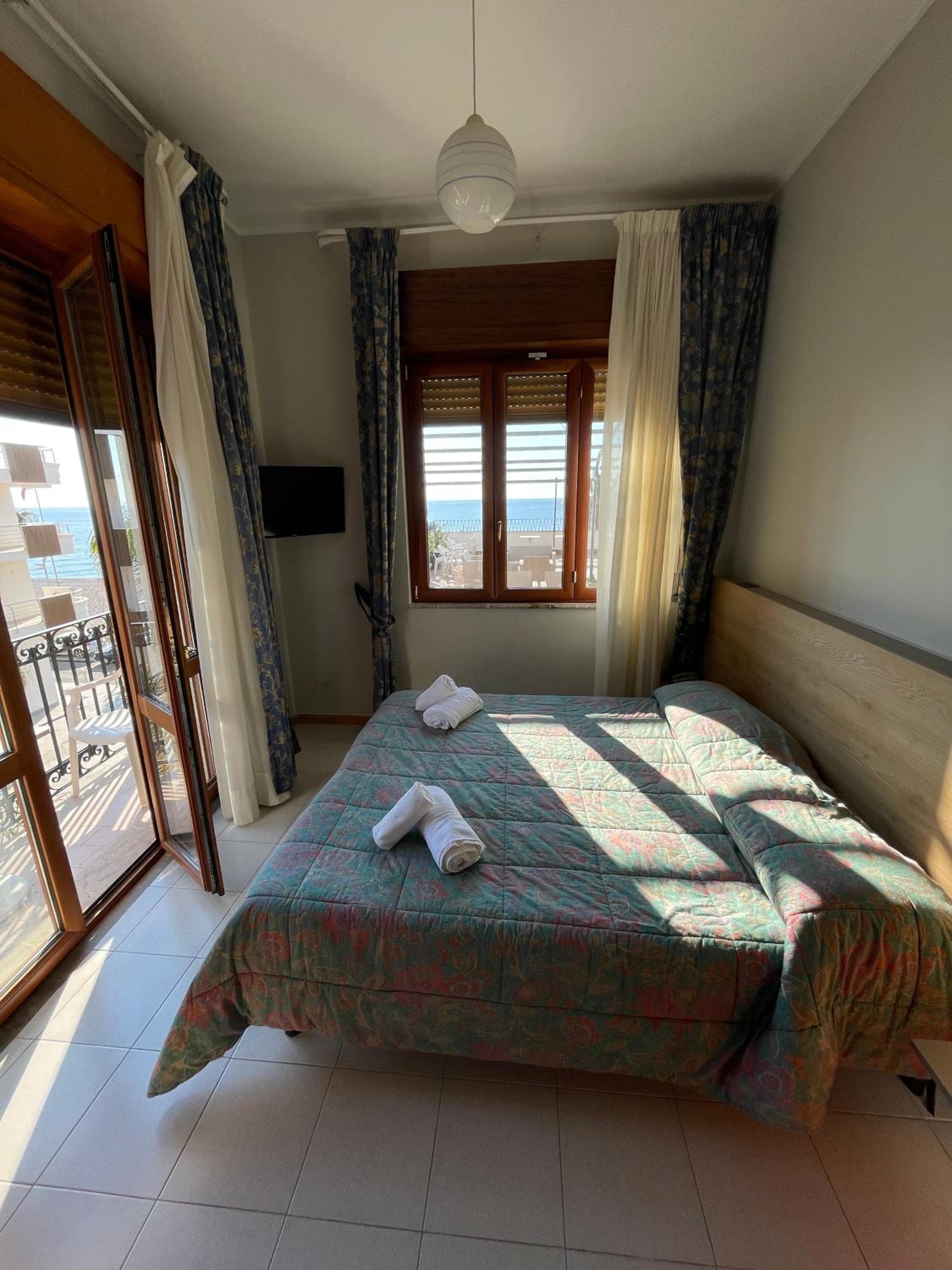 Standard Double or Twin Room with Balcony photo 1