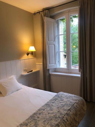 Double or Twin Room photo 3