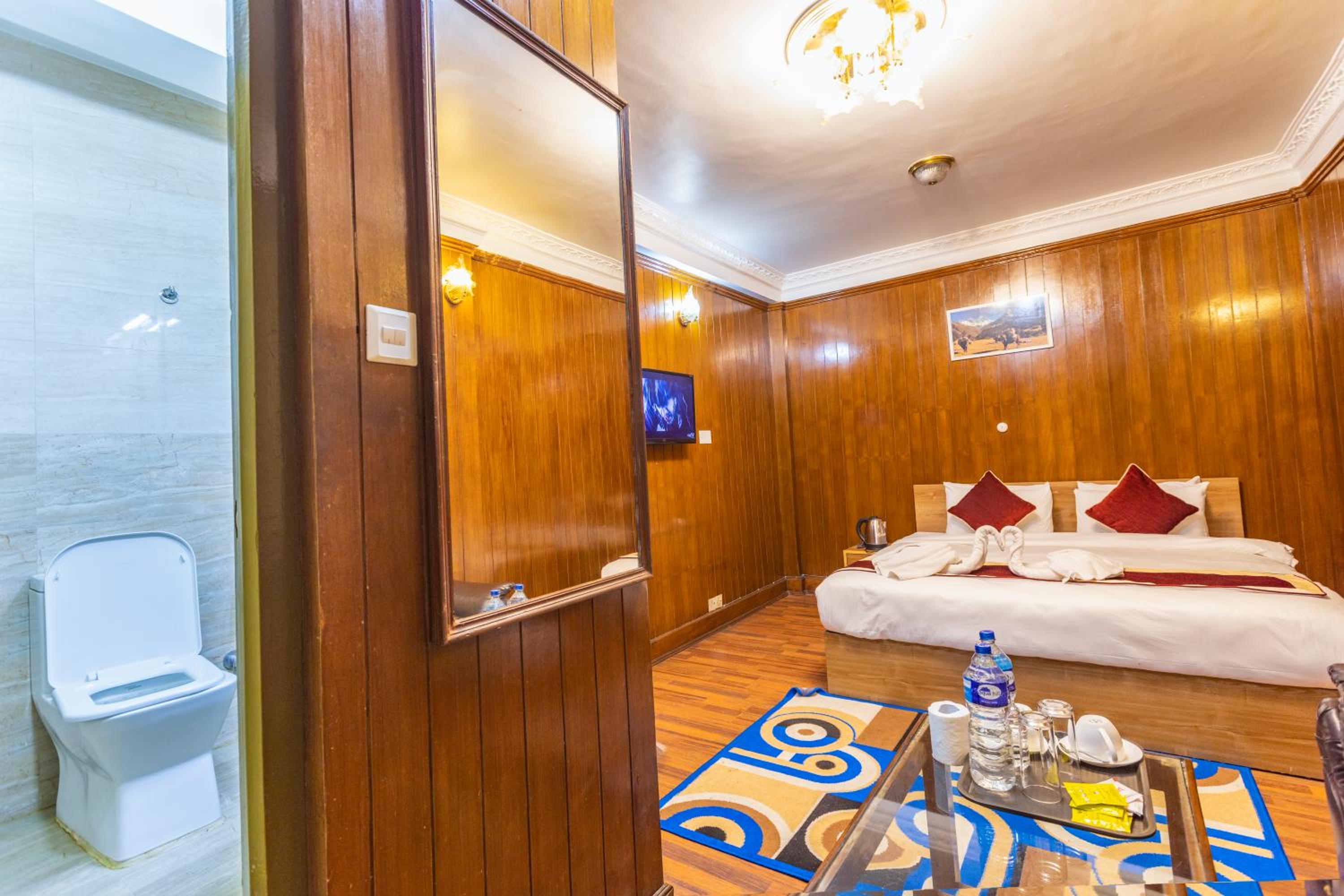 Deluxe Double Room photo 3