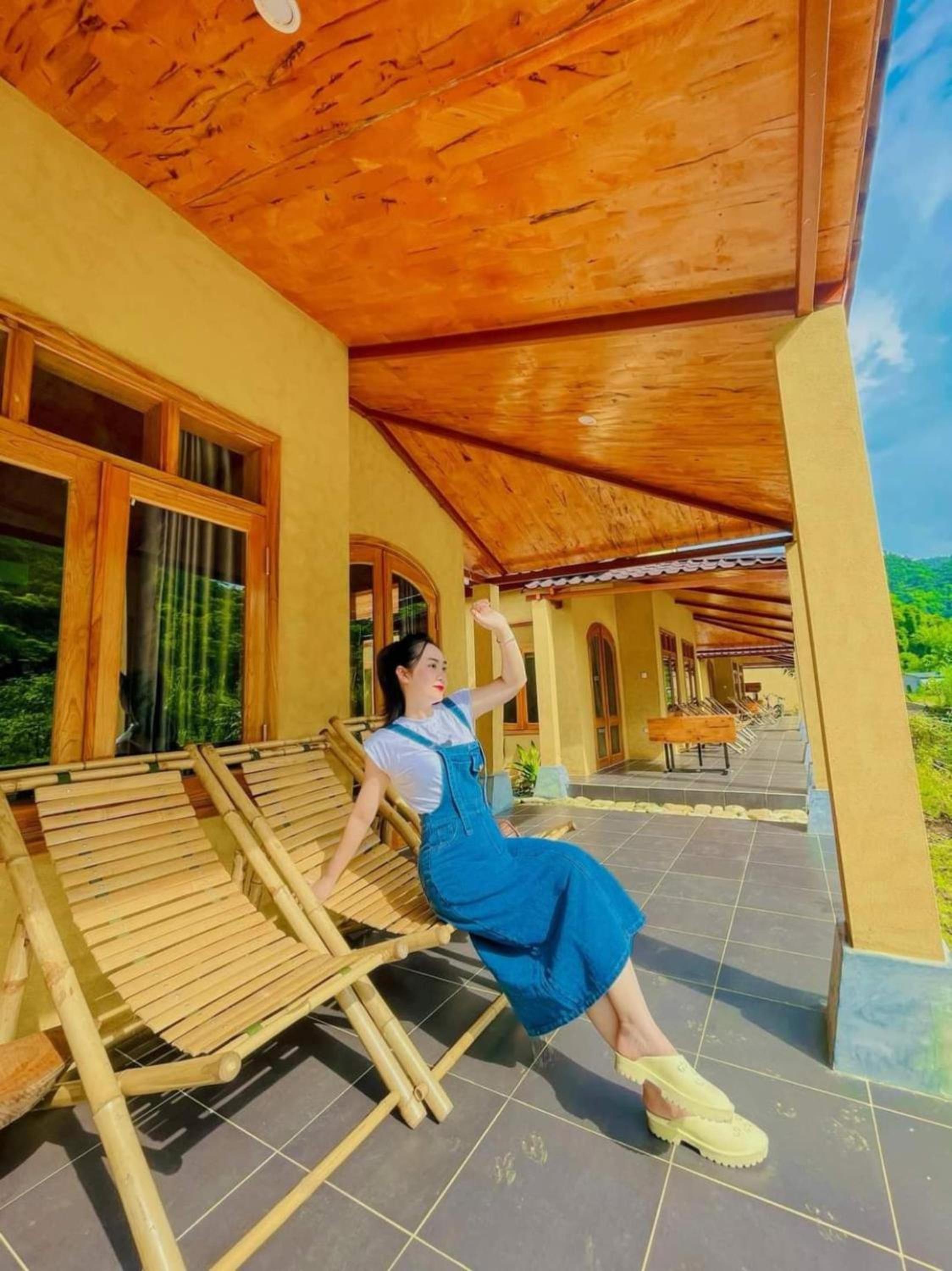 Family Suite with Balcony - Photo 1