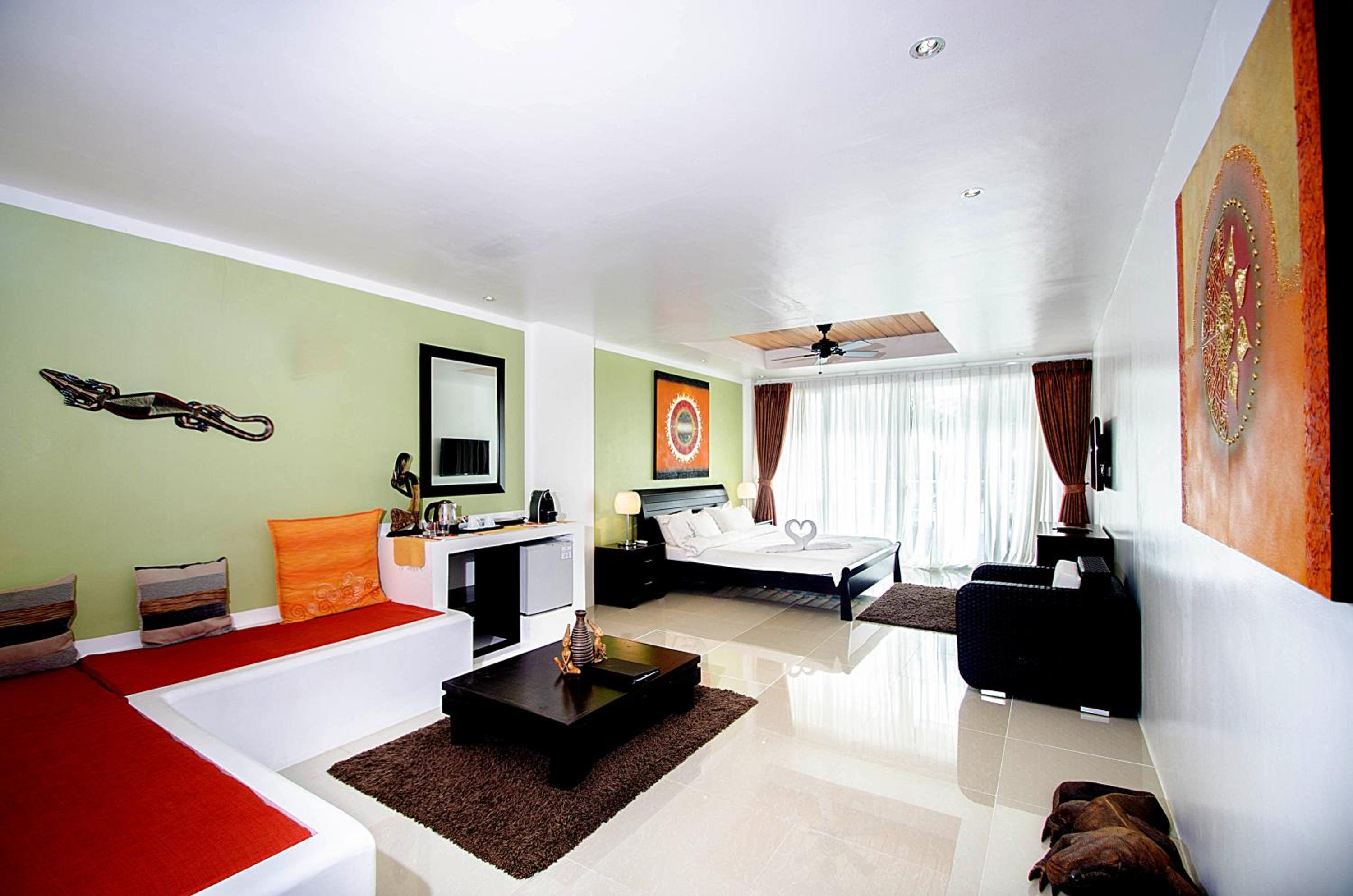 Deluxe King Suite