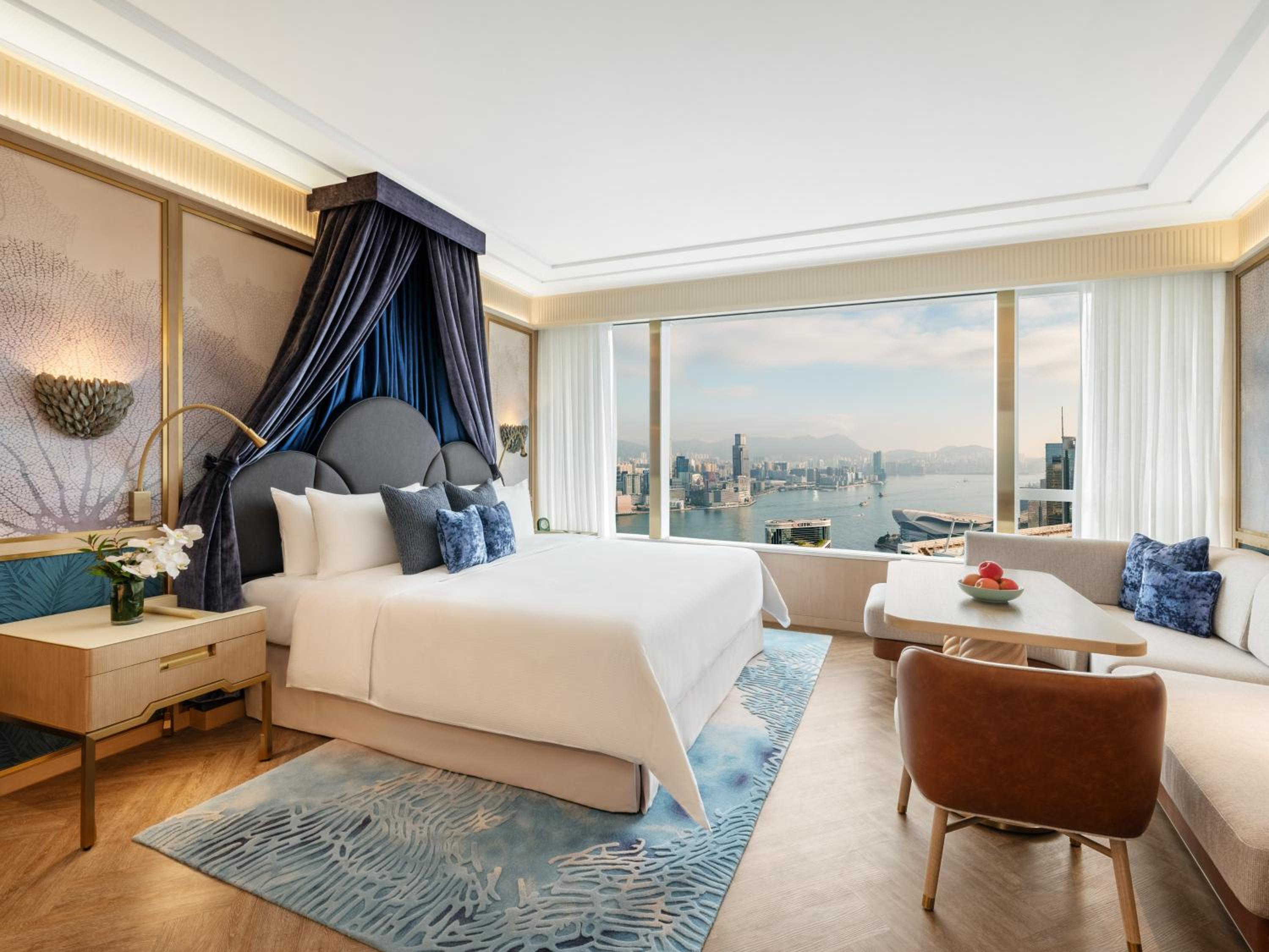 Hong Kong Wonders Themed Family Suite