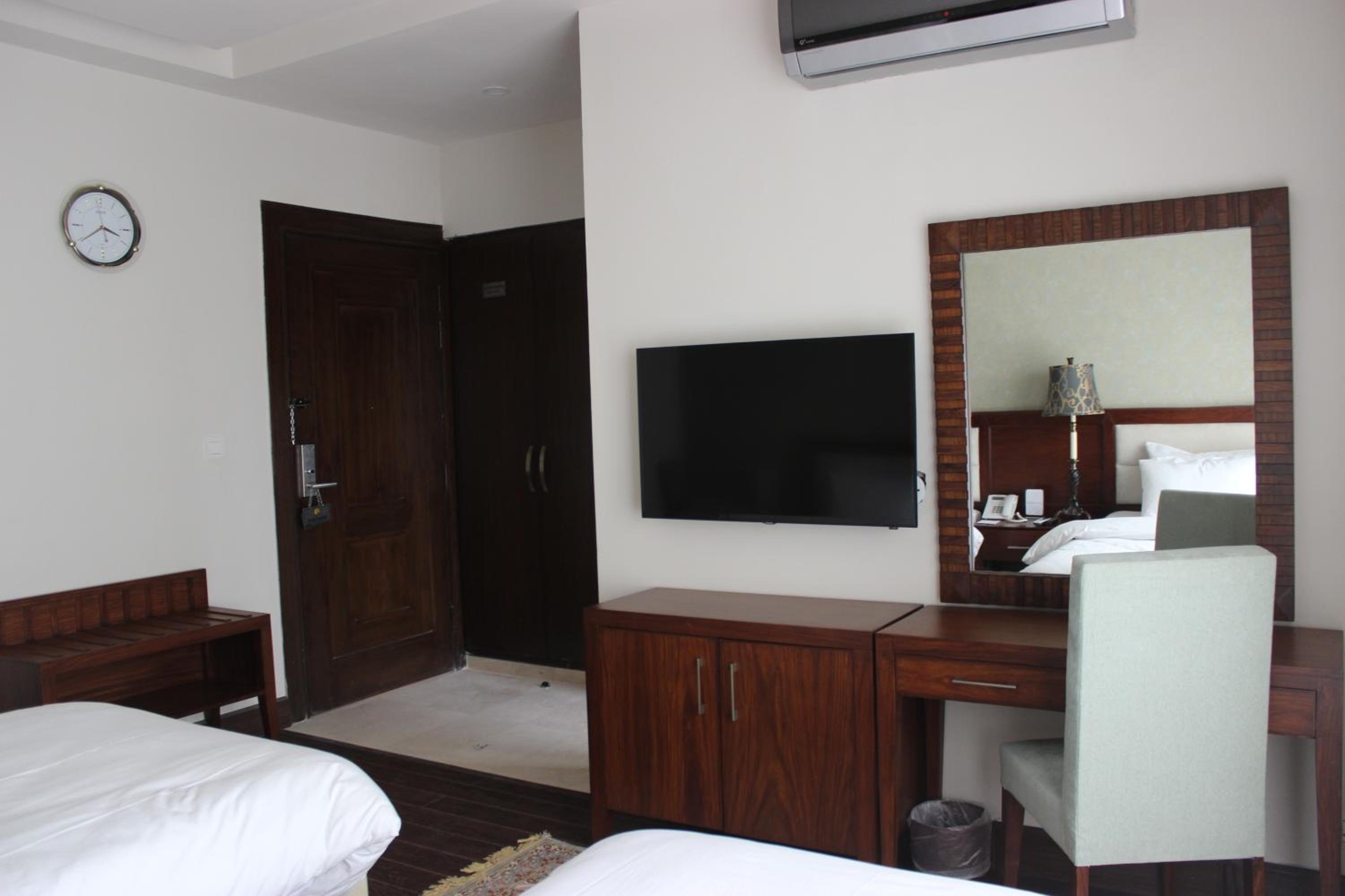 Deluxe Single Room photo 3