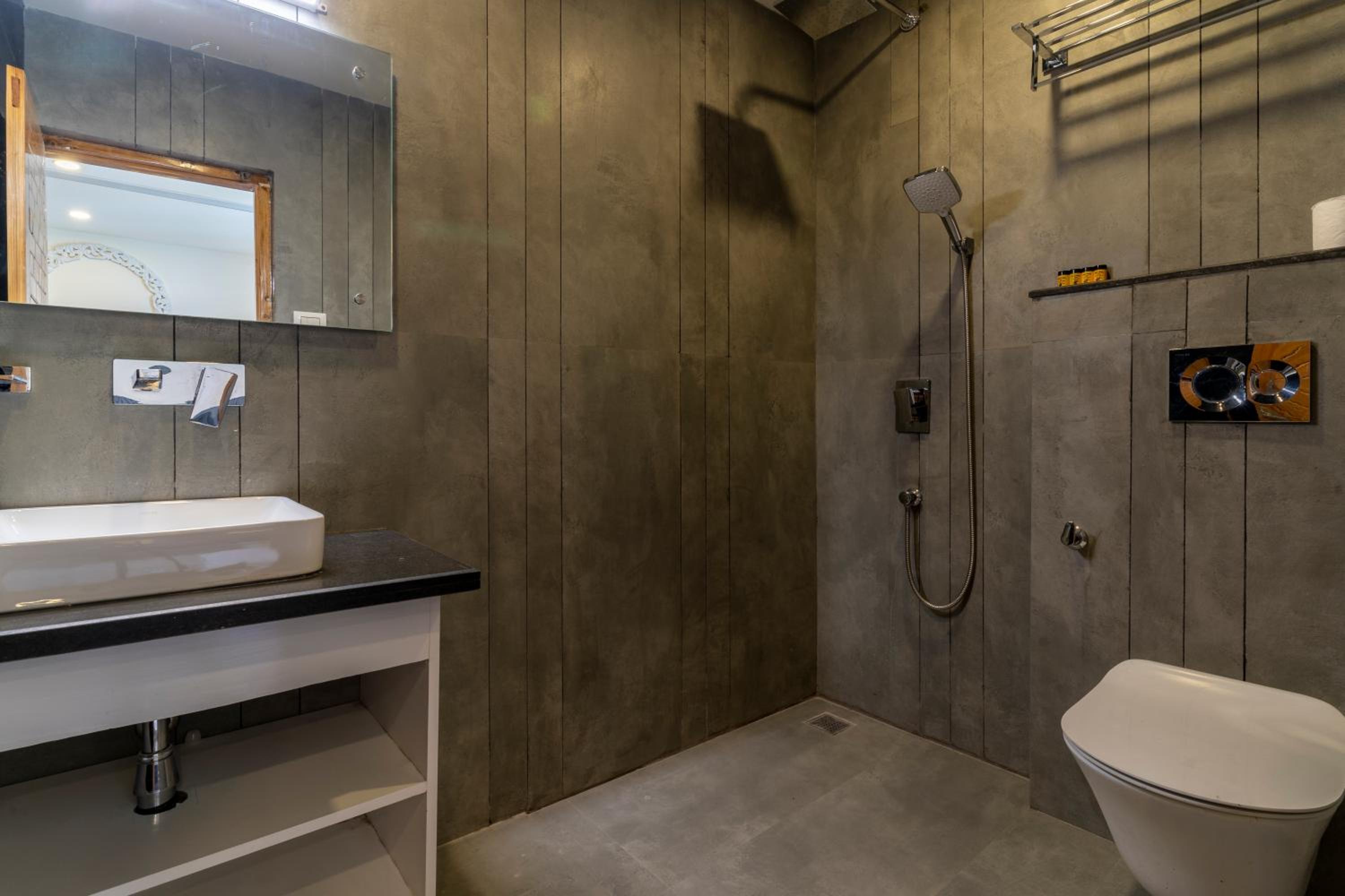 Superior Double Room with Mountain View x A Block - Photo 7