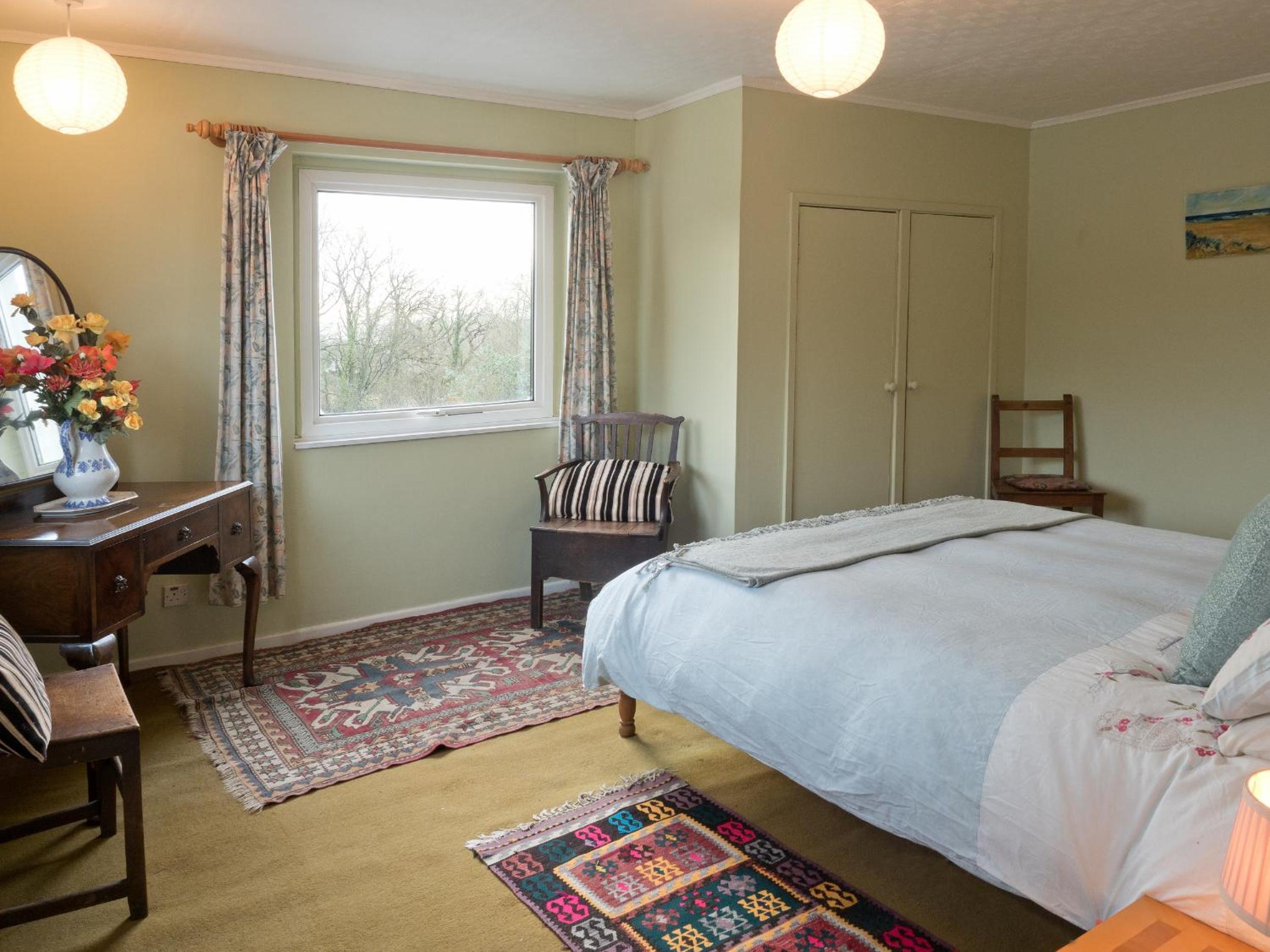 Four-Bedroom House photo 1