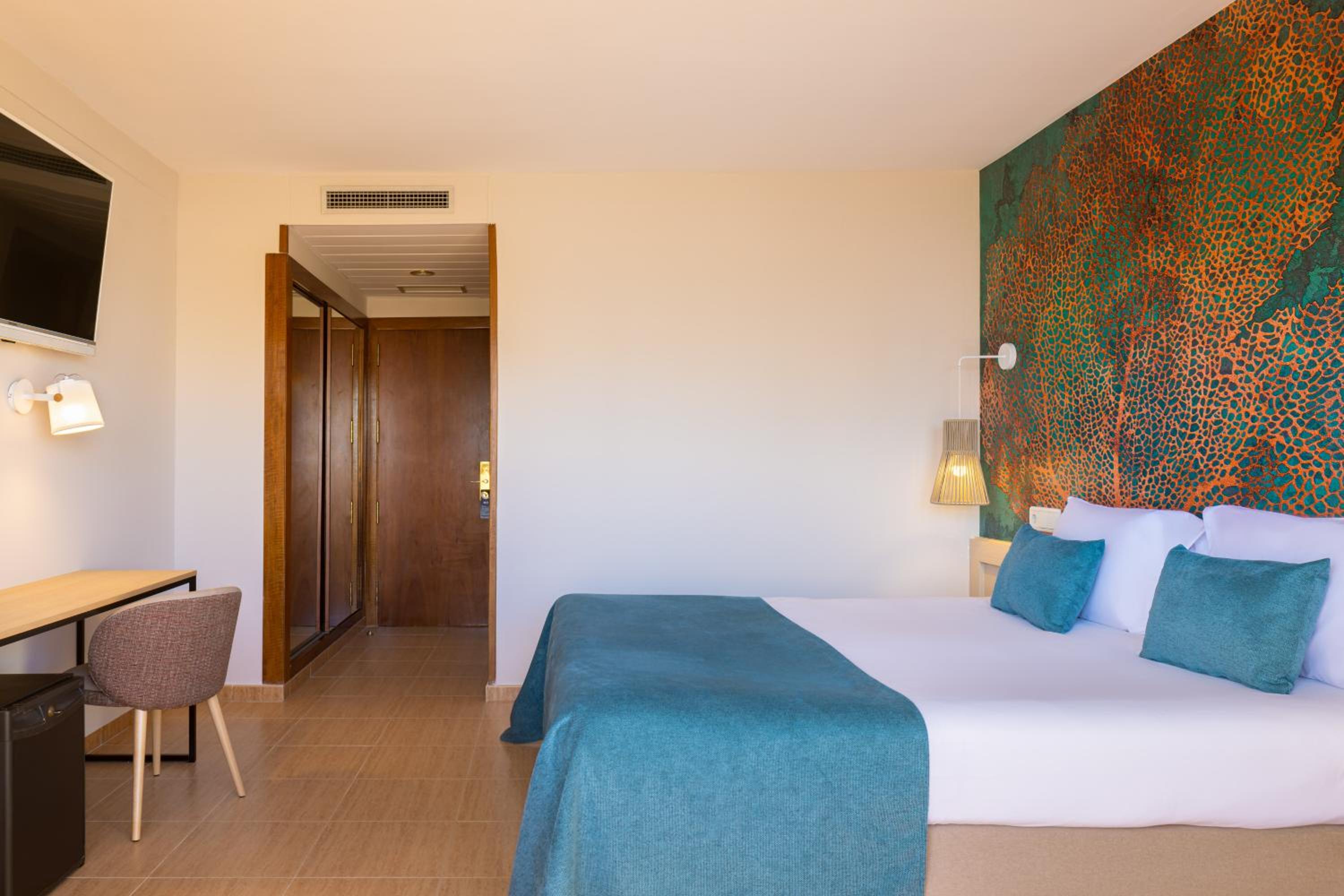 Habitación Doble o con Dos Camas Superior con Vista al Mar