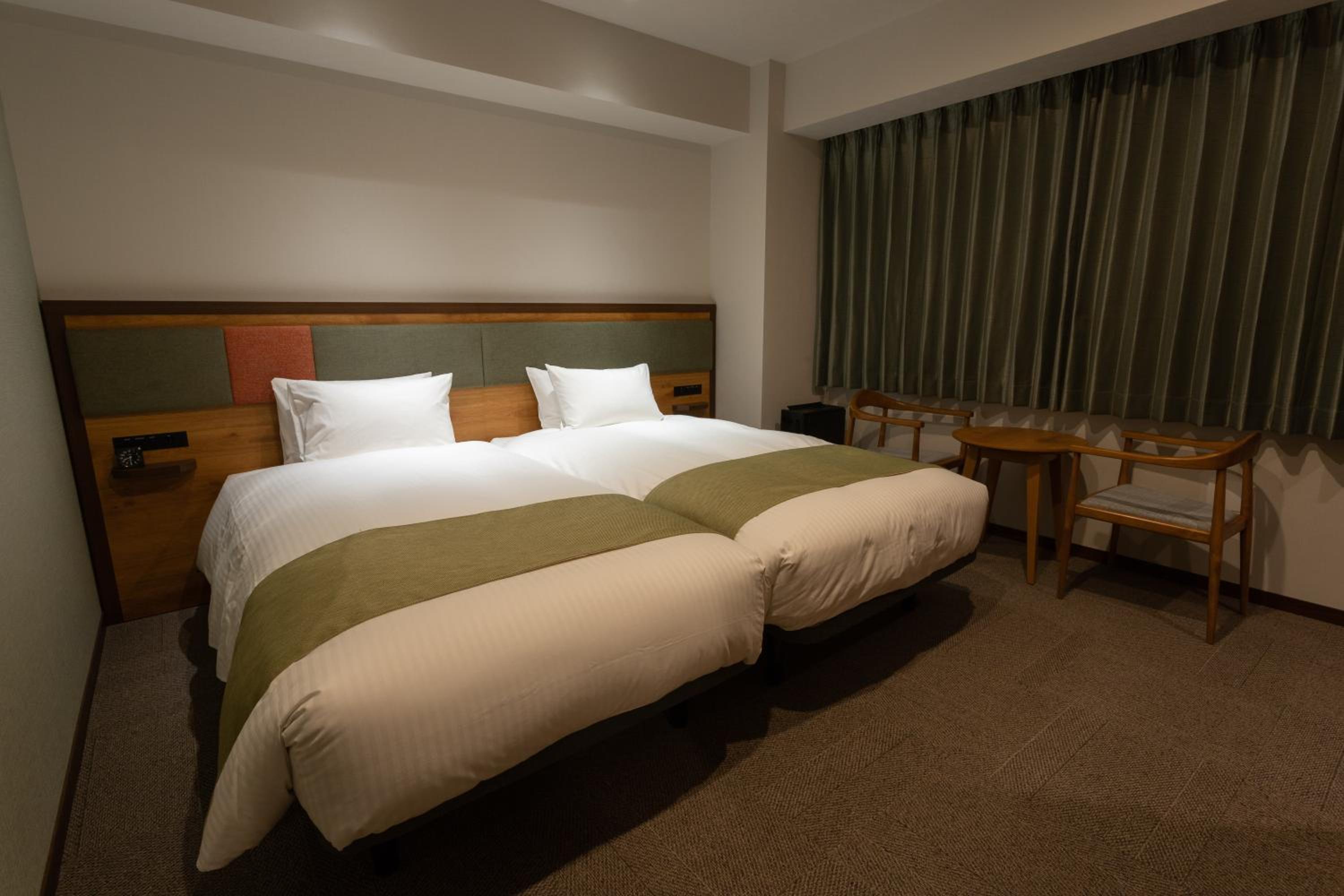 Economy Twin Room - Non-Smoking photo 1