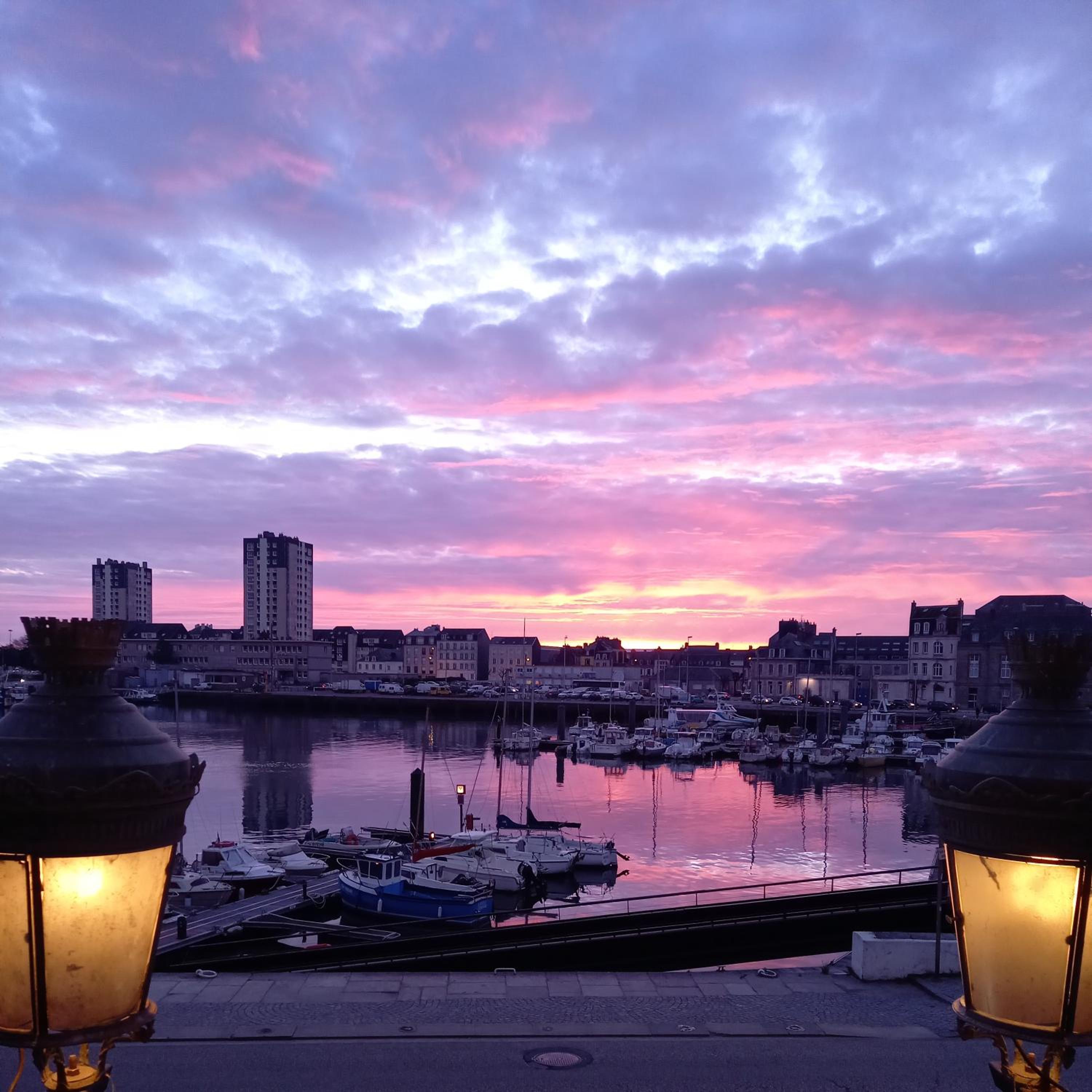 Superior Double or Twin Room with Harbor View - Photo 2