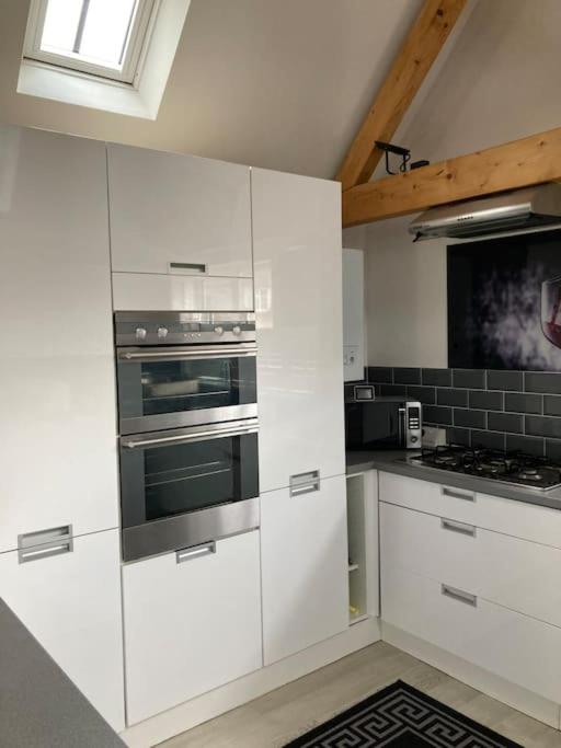 Two-Bedroom House photo 2