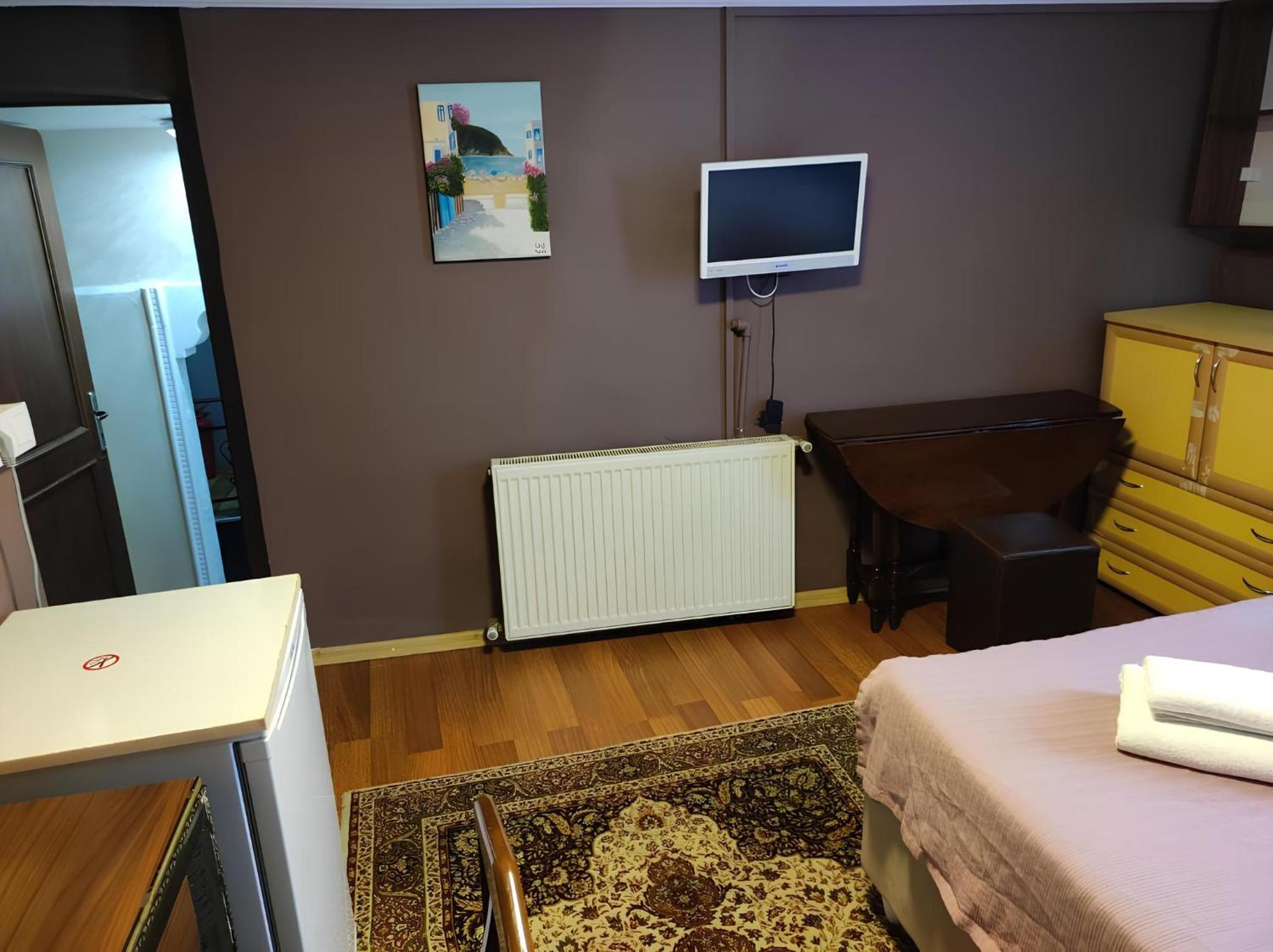 Small Double Room photo 2