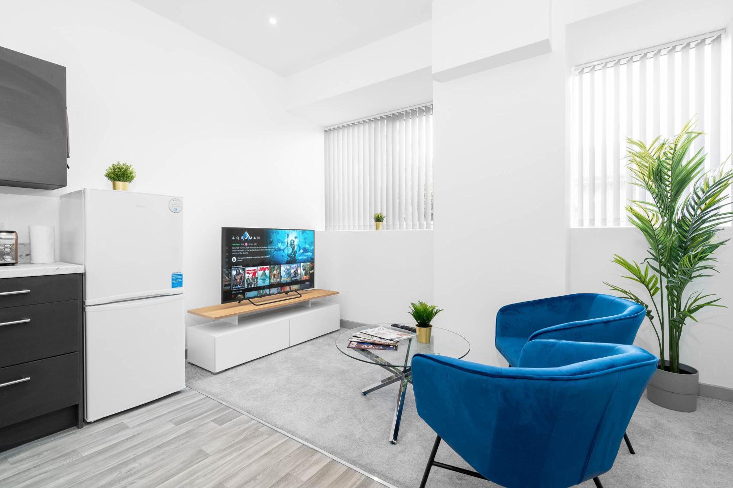 One-Bedroom Apartment photo 1