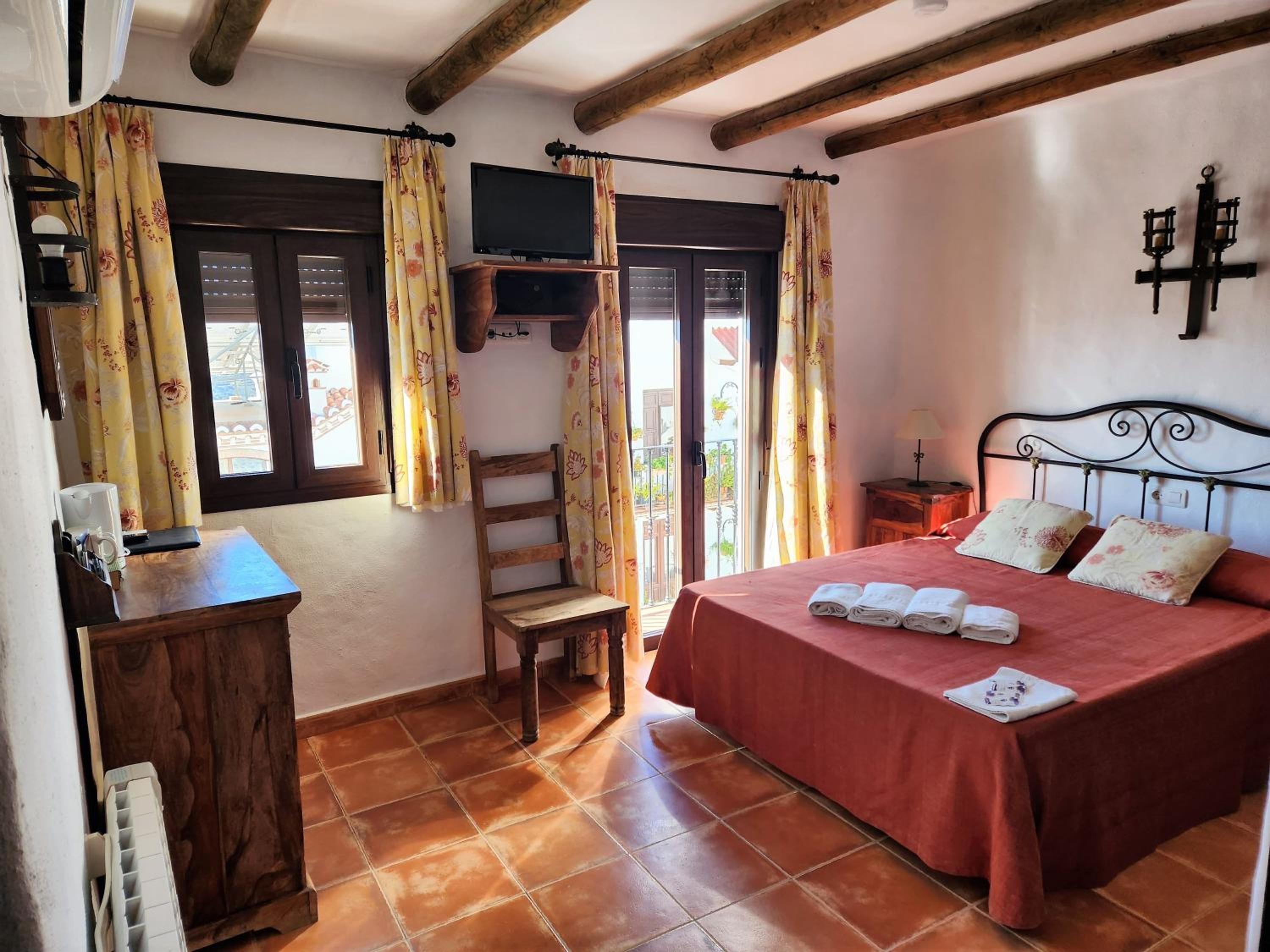 Superior Double Room - Photo 1