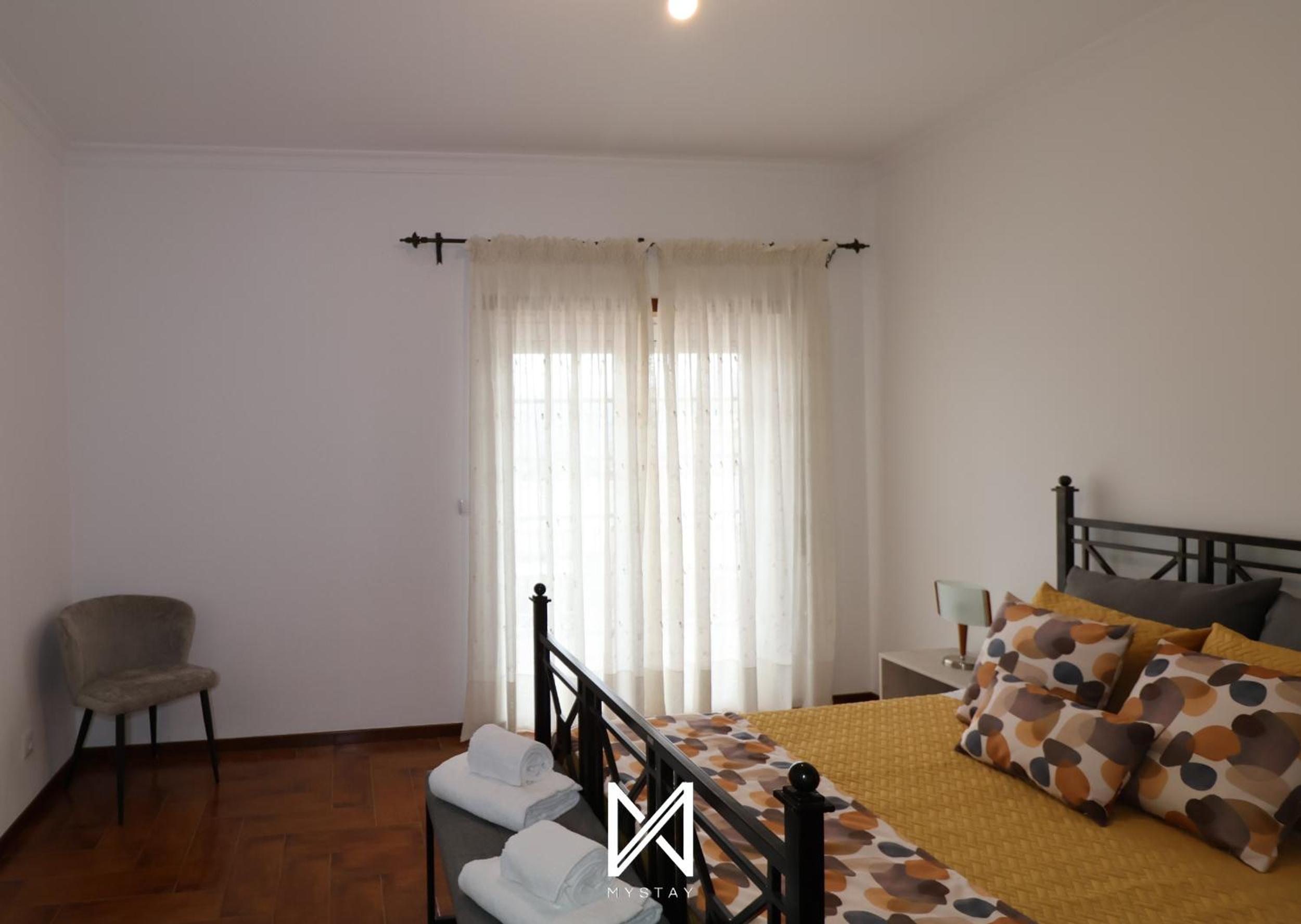 Three-Bedroom Apartment photo 3