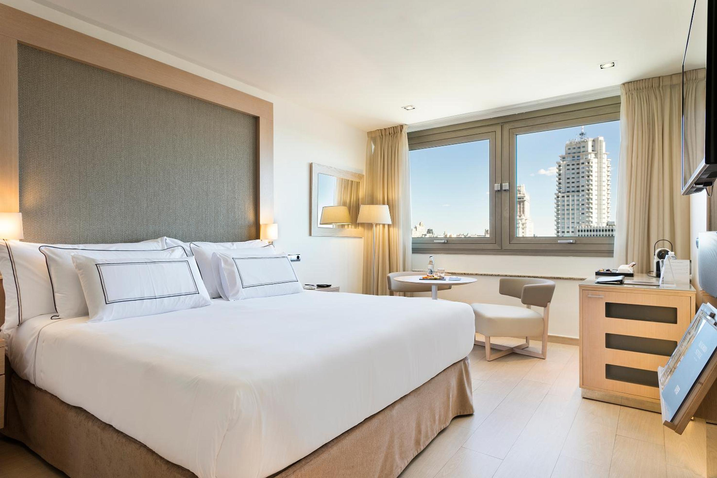 The Level Grand Premium Connecting Views (2 Adults + 2 Children)
