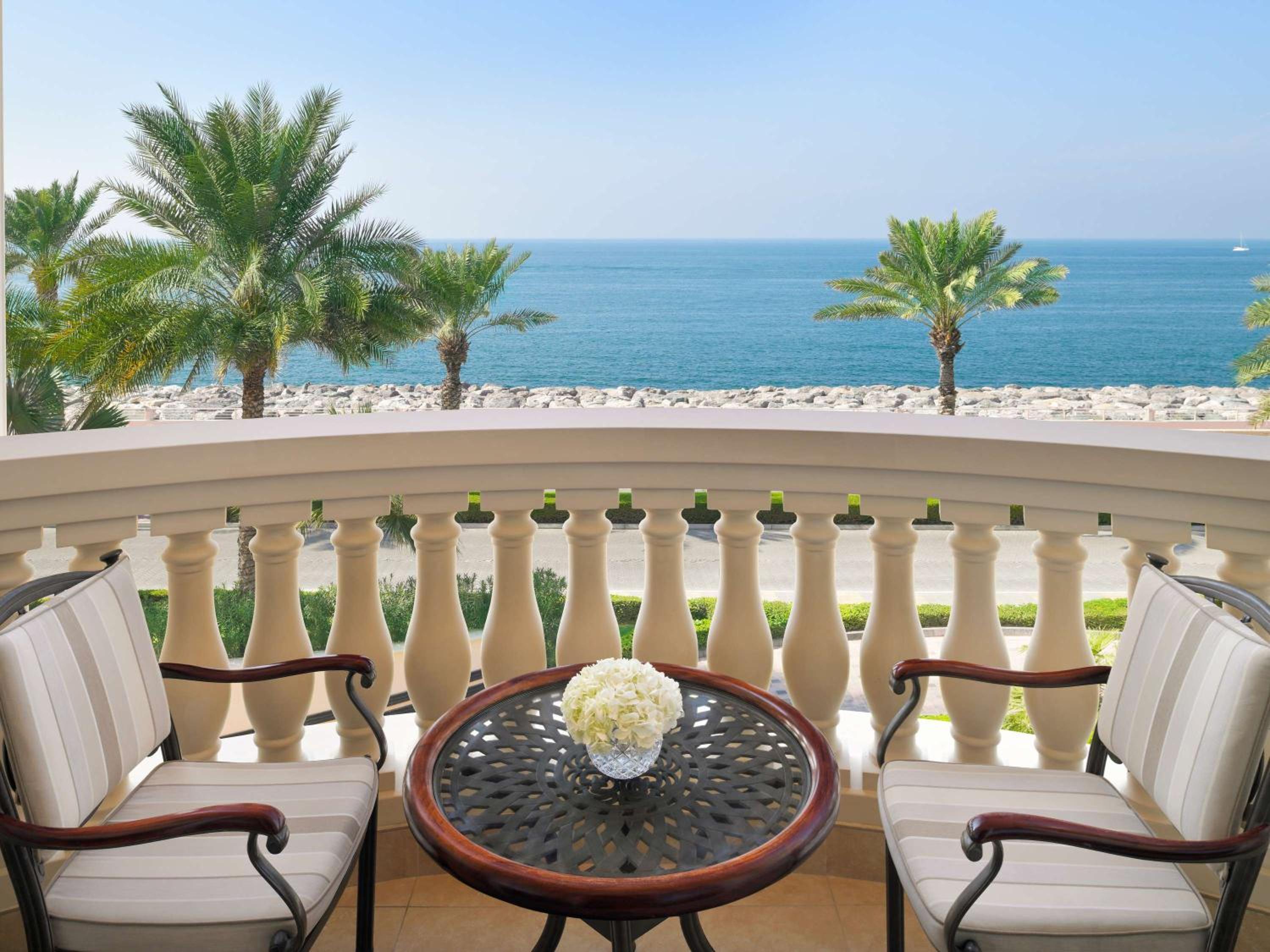 Premier Palm View Room With Balcony