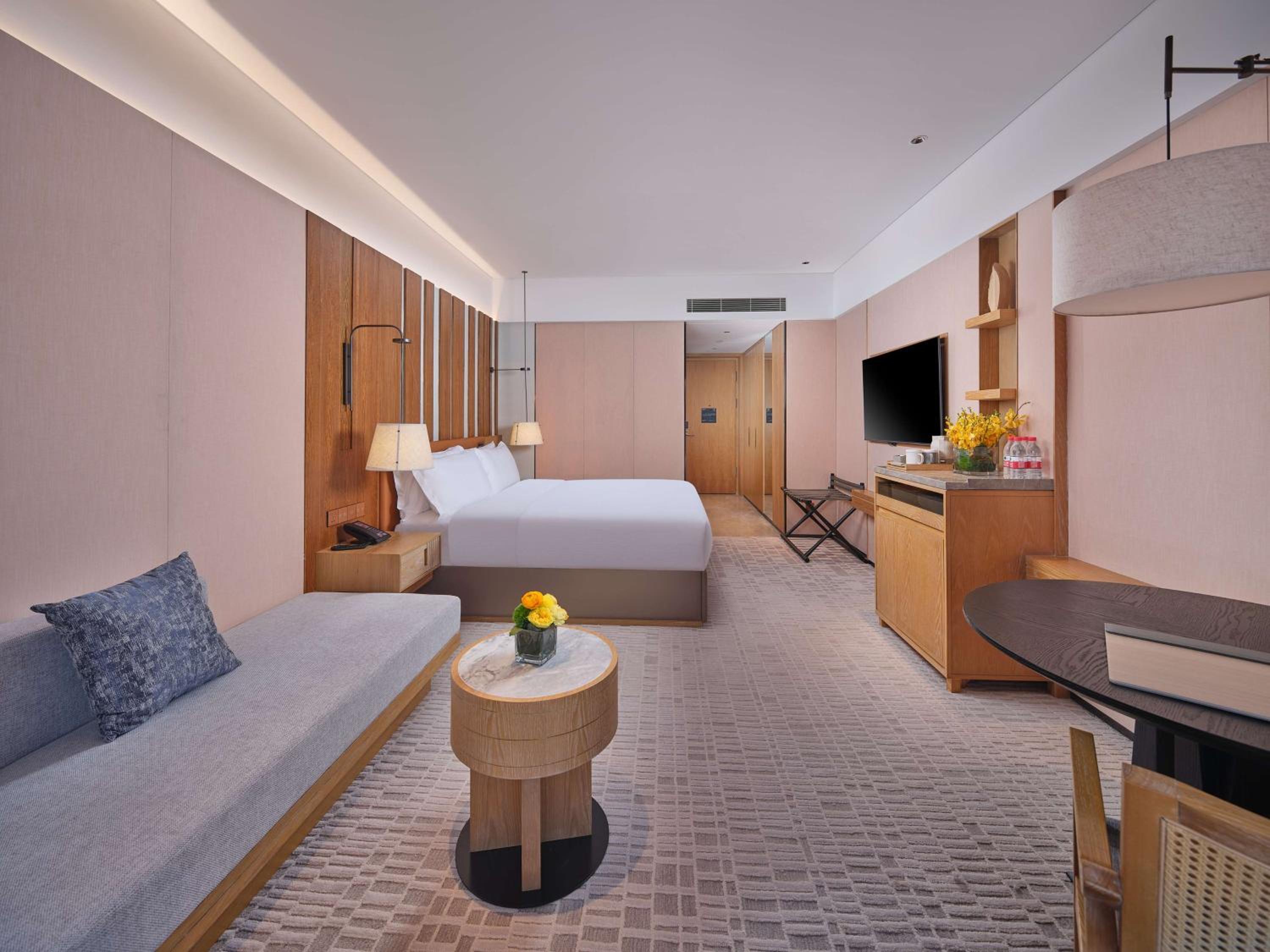 Premier King Room