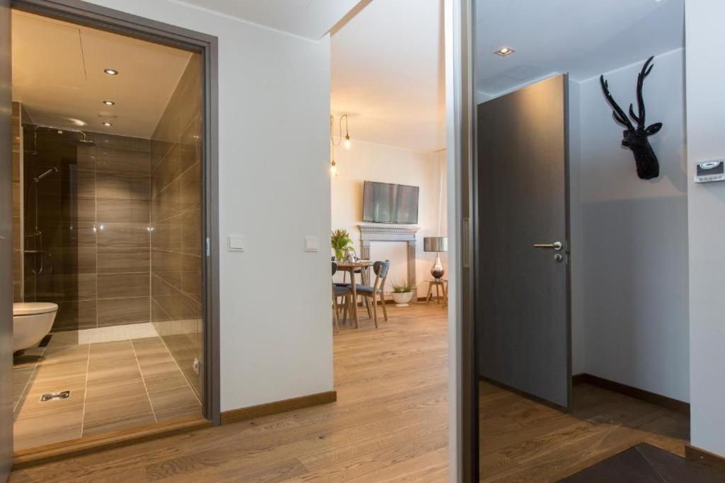 One-Bedroom Apartment - Photo 12