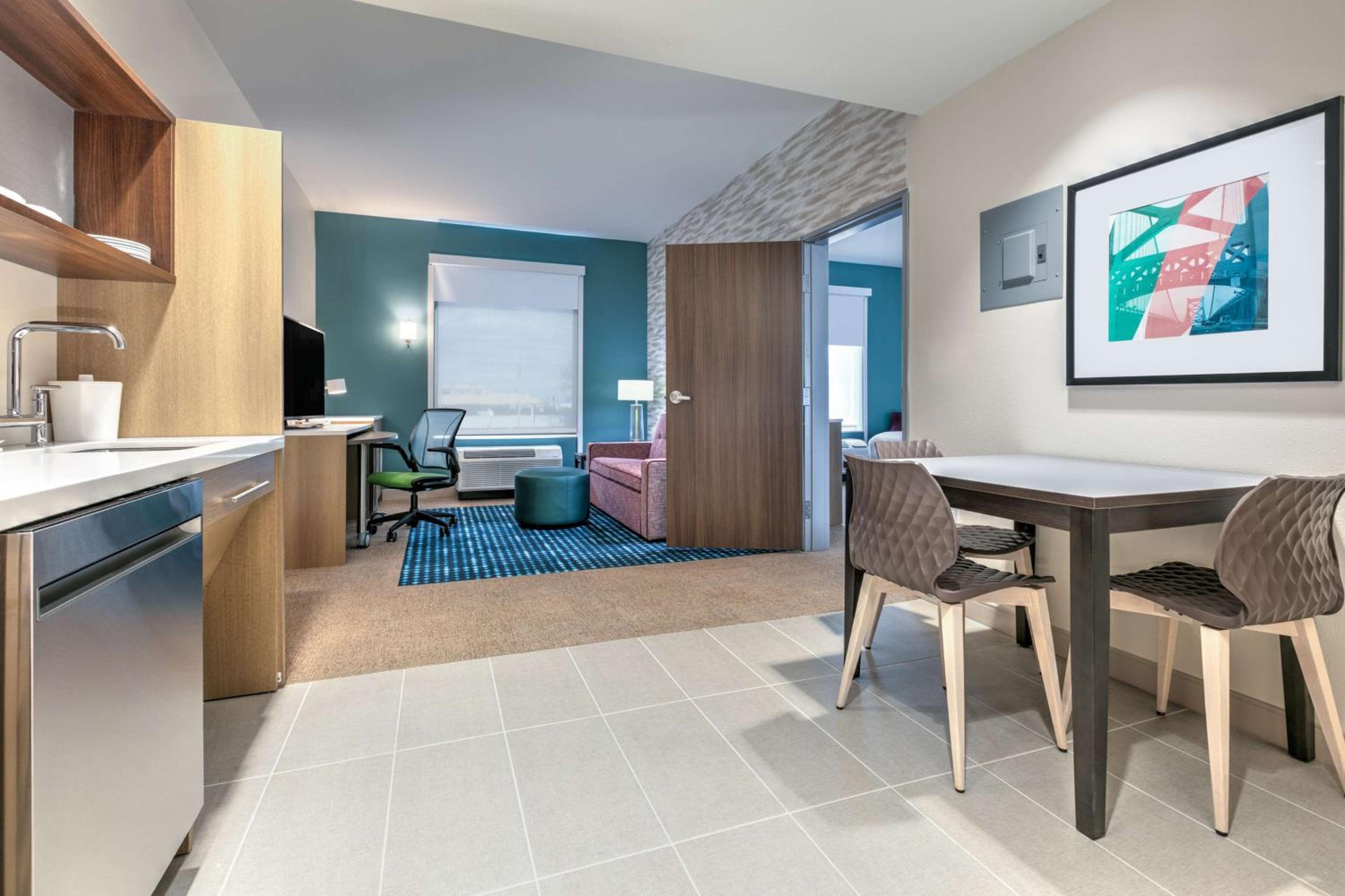 King Suite with Roll-In Shower - Mobility Accessible  - Photo 2