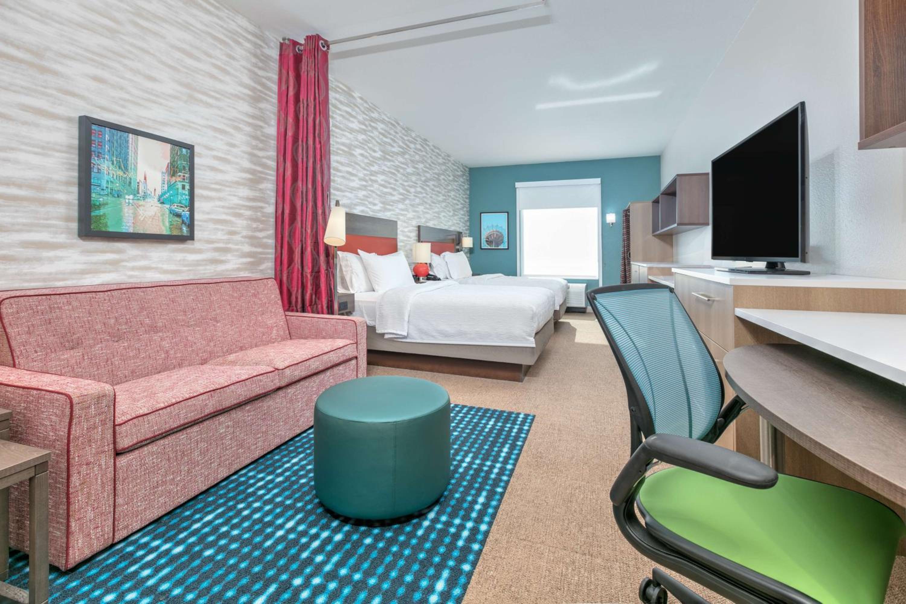 Studio Suite with Two Queen Beds - Photo 4