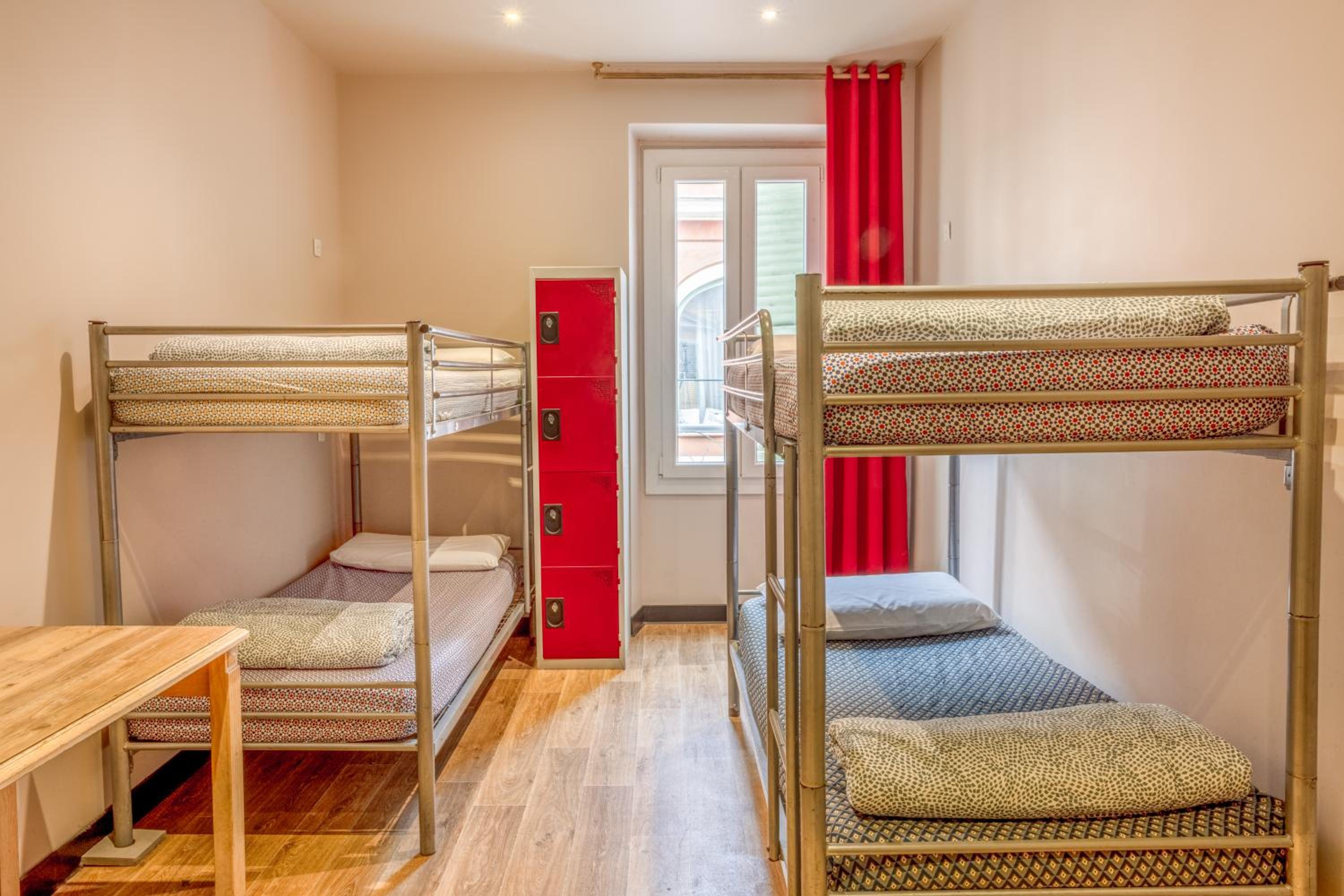 Quadruple Room - Photo 1