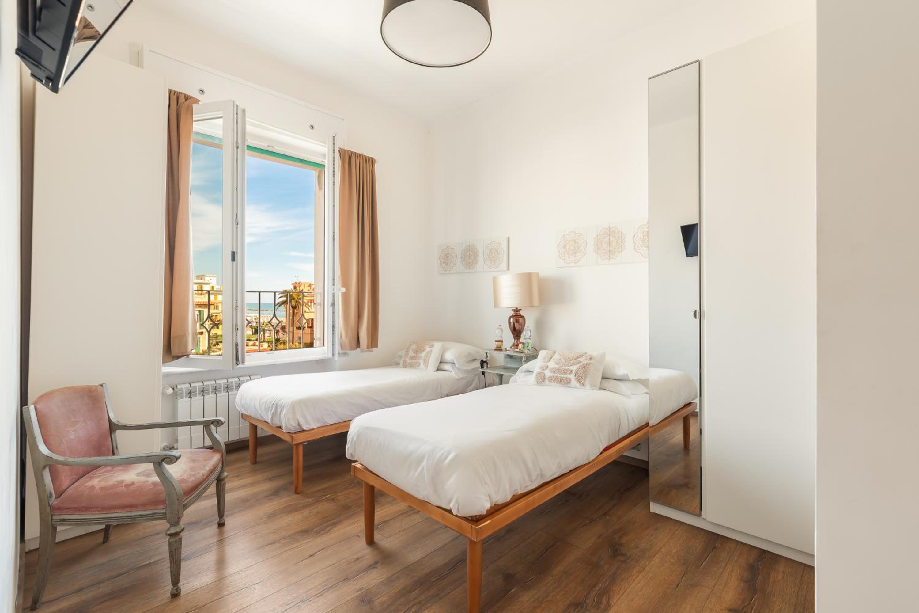 Twin Room photo 1