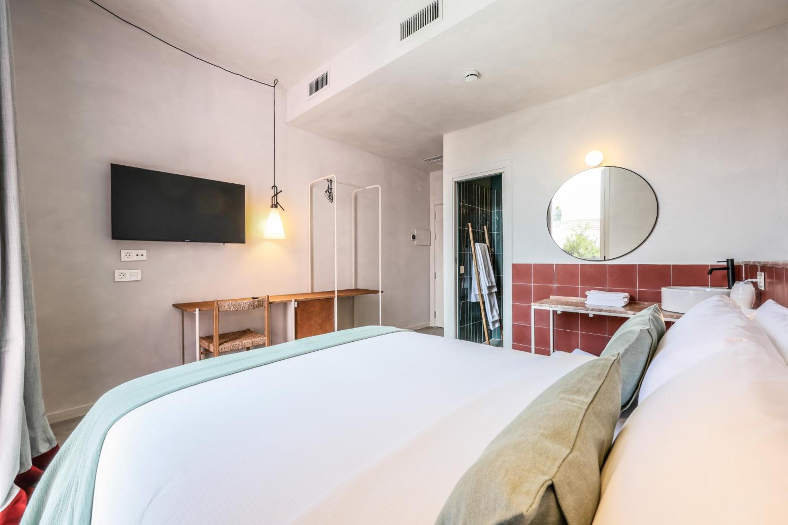 Double Room With Pool View photo 3