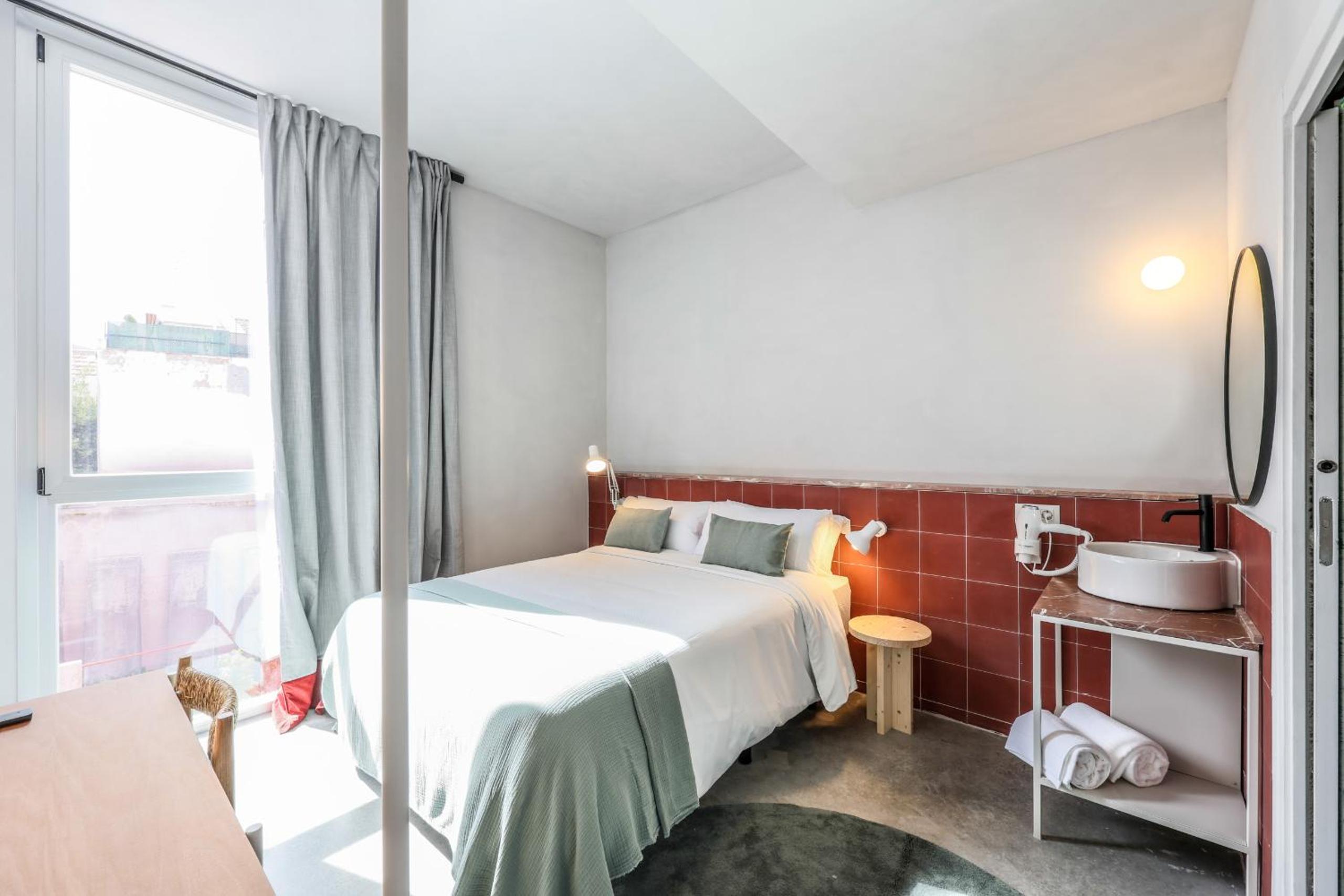 Double Room With Pool View photo 2