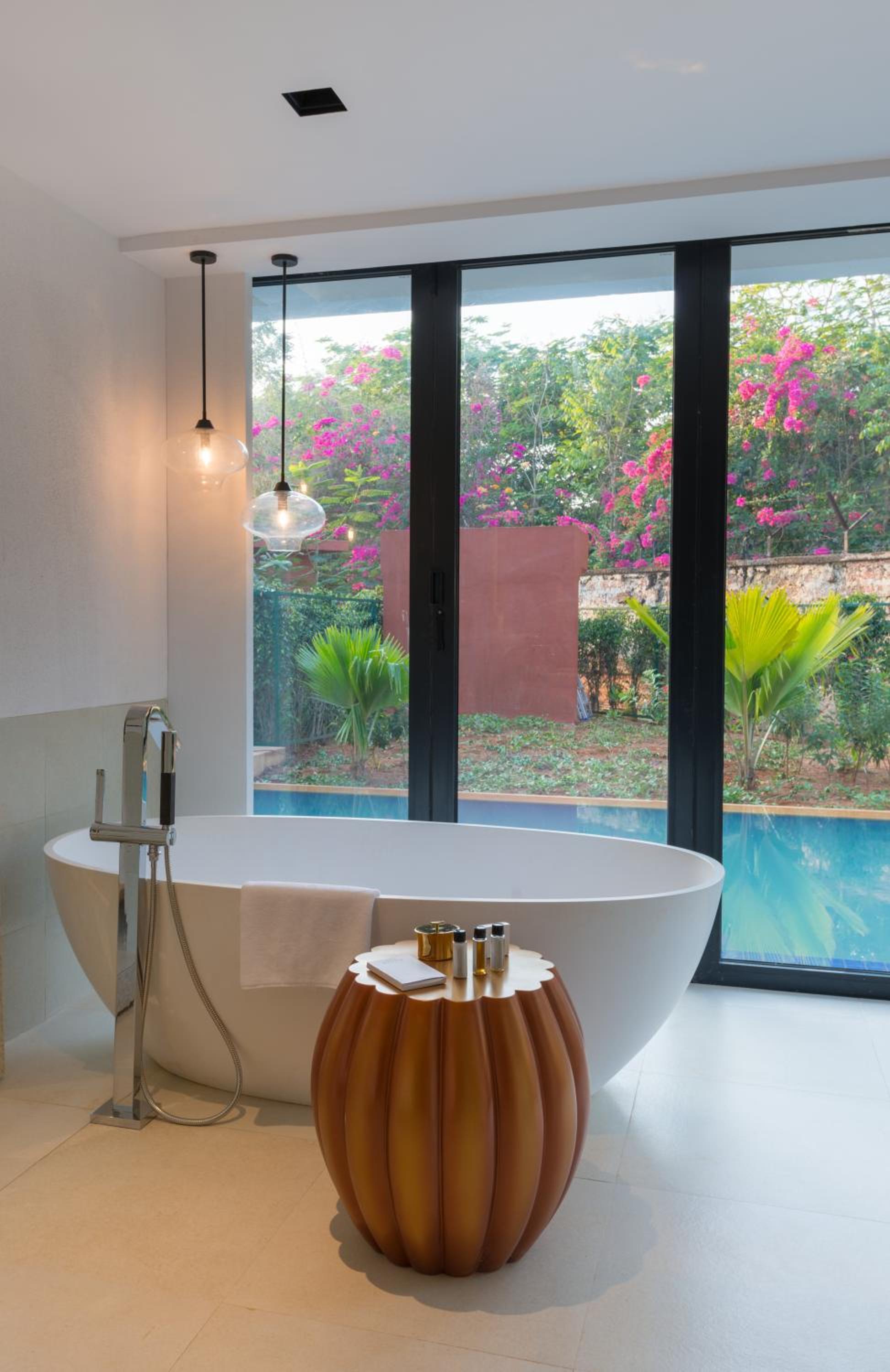 Deluxe Pool Villa with Private Pool - 20% discount on Spa & Laundry, Butler Service and All day breakfast (7 am to 7 pm) at La Concha - Photo 2
