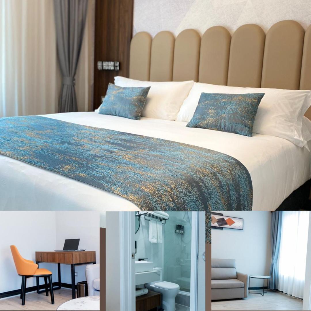 Deluxe King Room photo 1