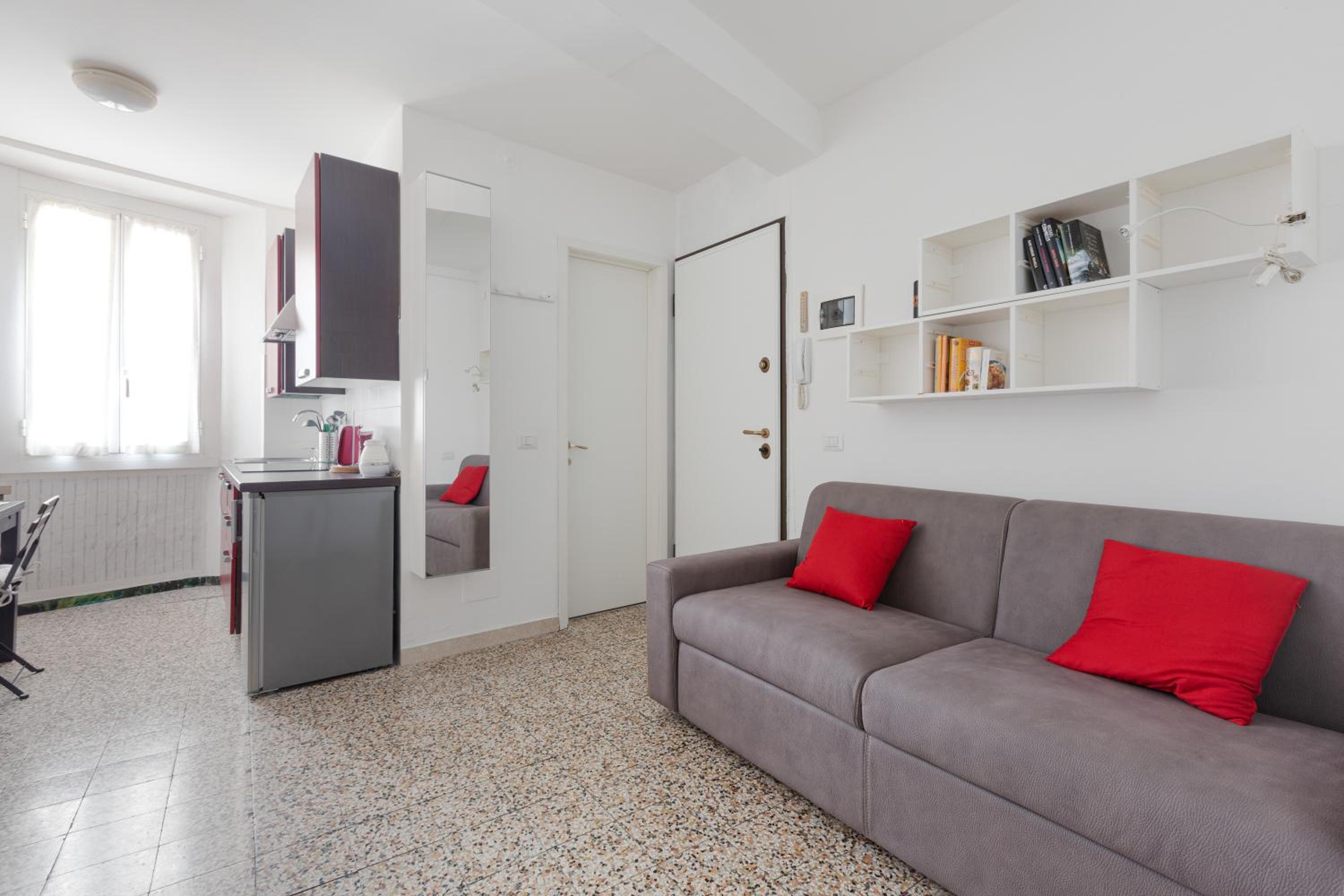 Studio Apartment