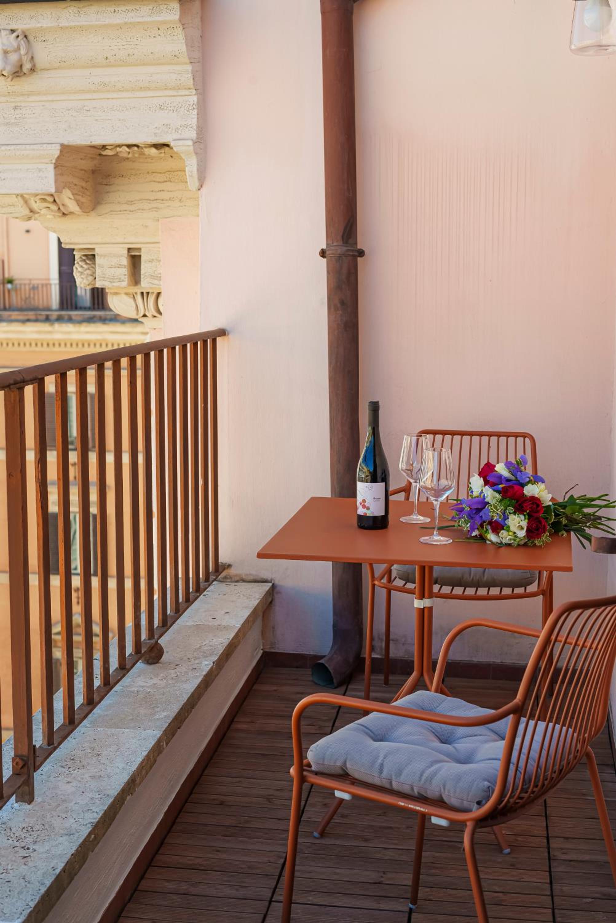 Double Room with Balcony photo 2