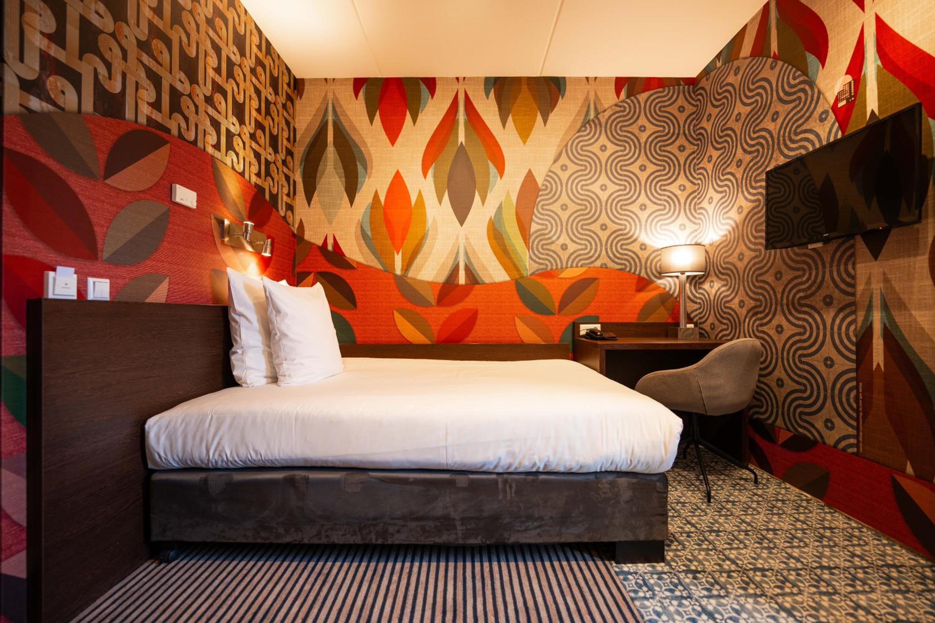 Cozy Queen Room