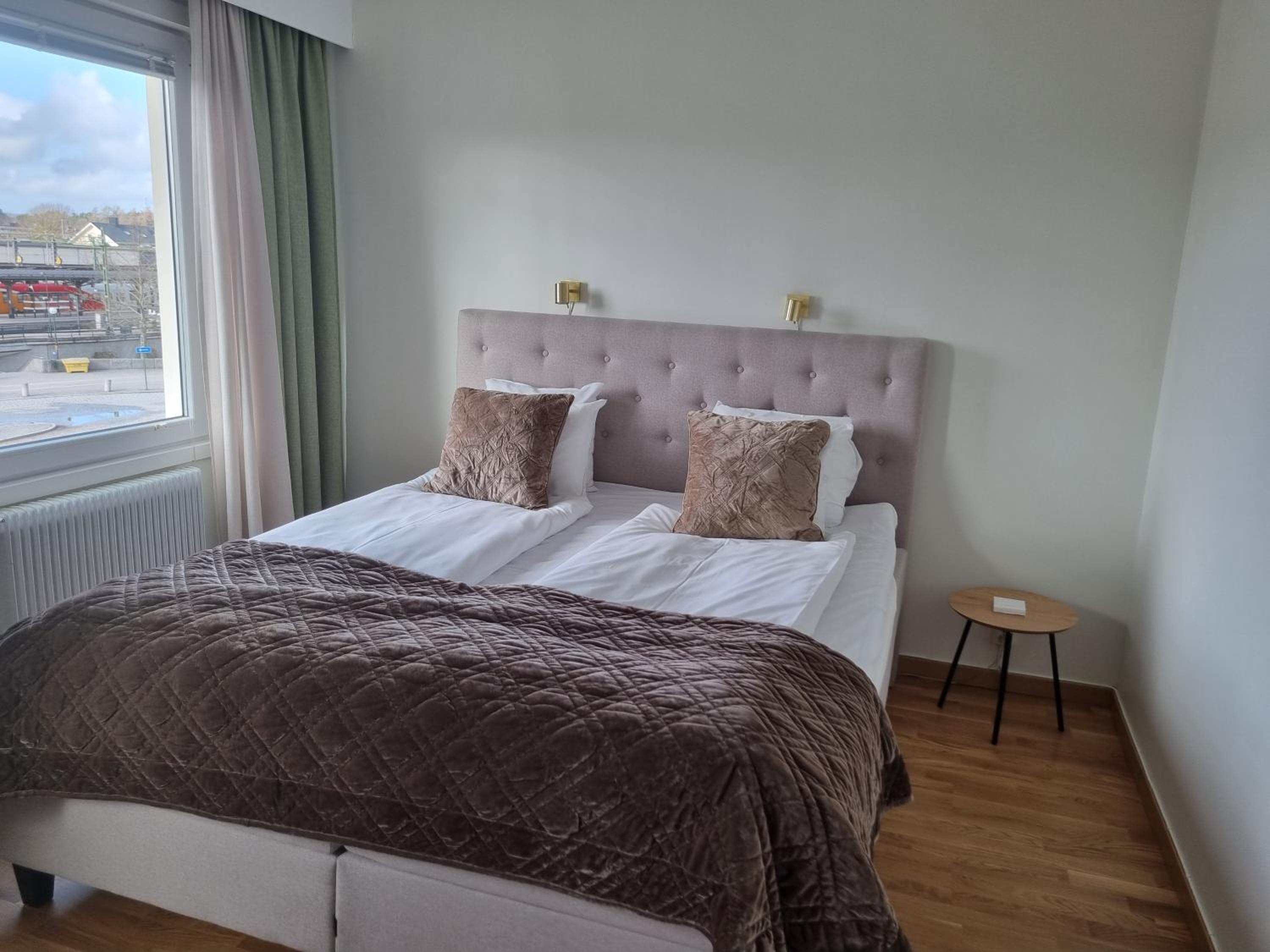 Standard Twin Room - Photo 7